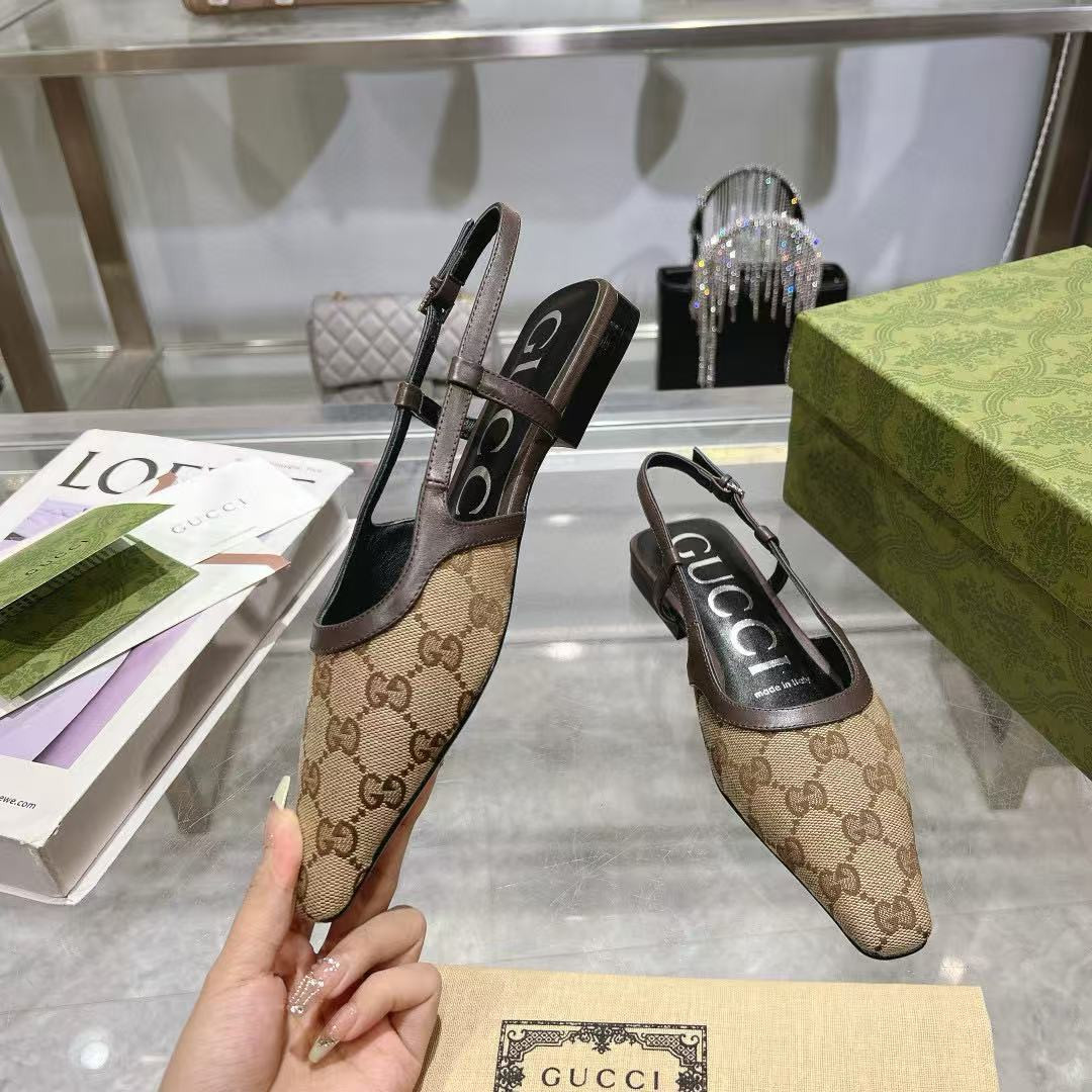 ua G*u*i demi slingback flat