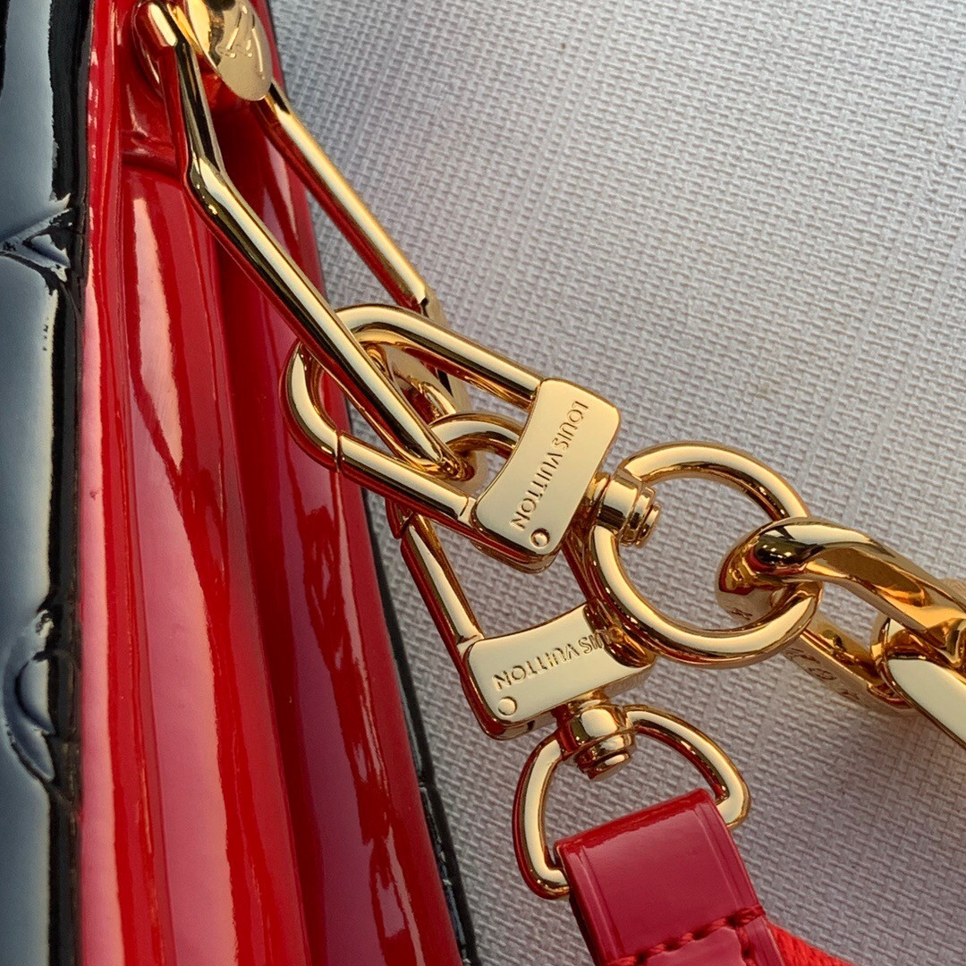 LV COUSSIN PM PATENT LEATHER M57793