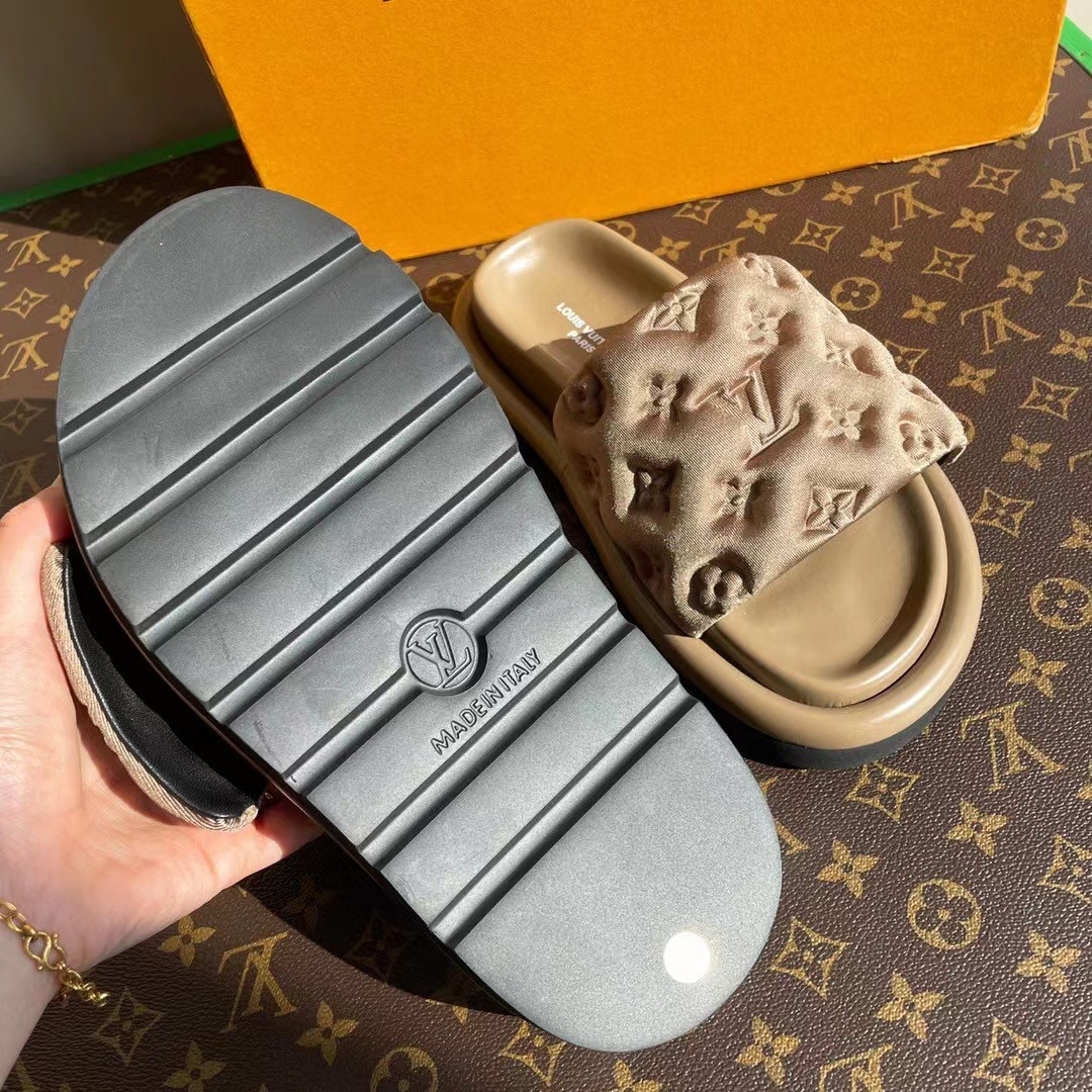 1AA1EH POOL PILLOW COMFORT MULE