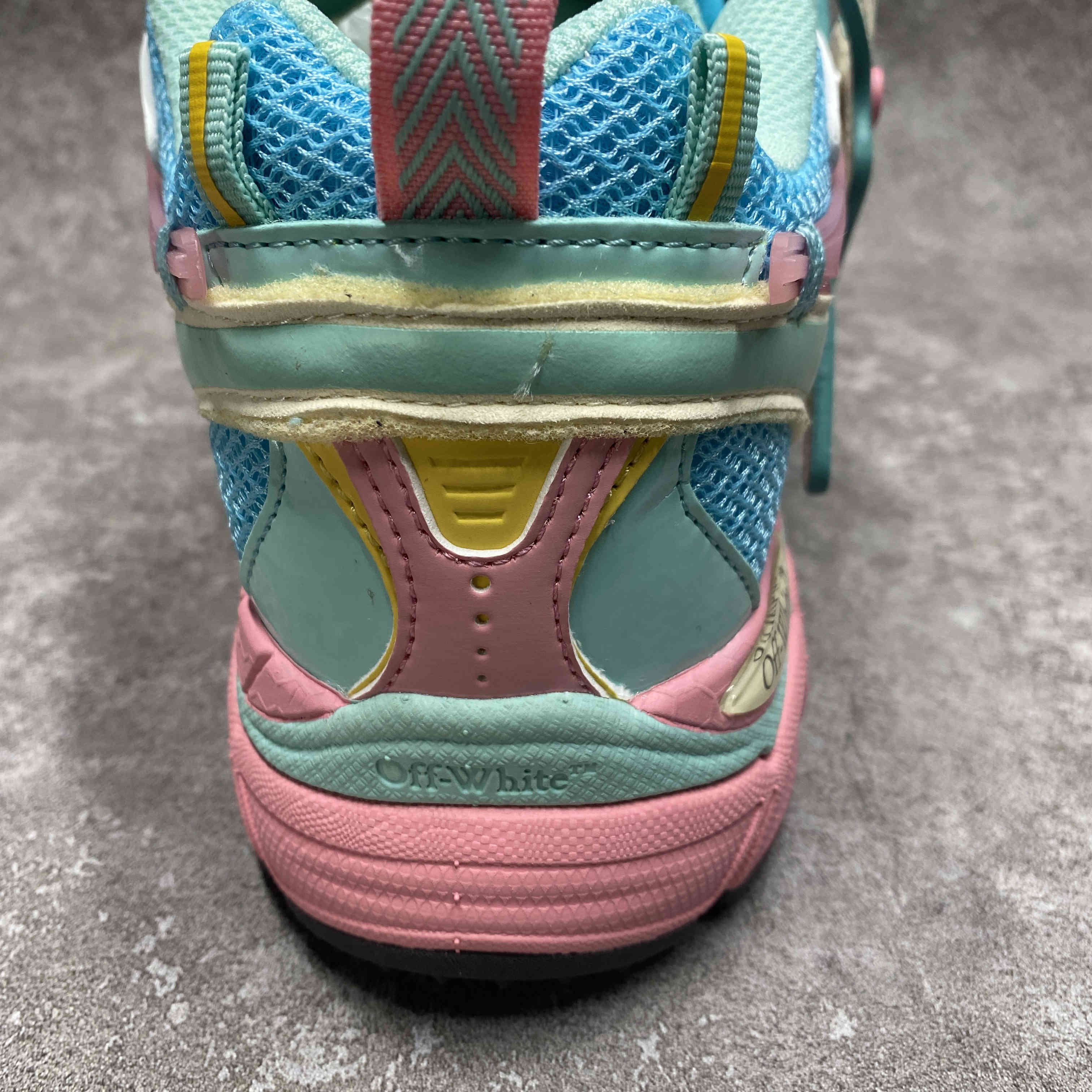 UA Off-White "BE RIGHT BACK"