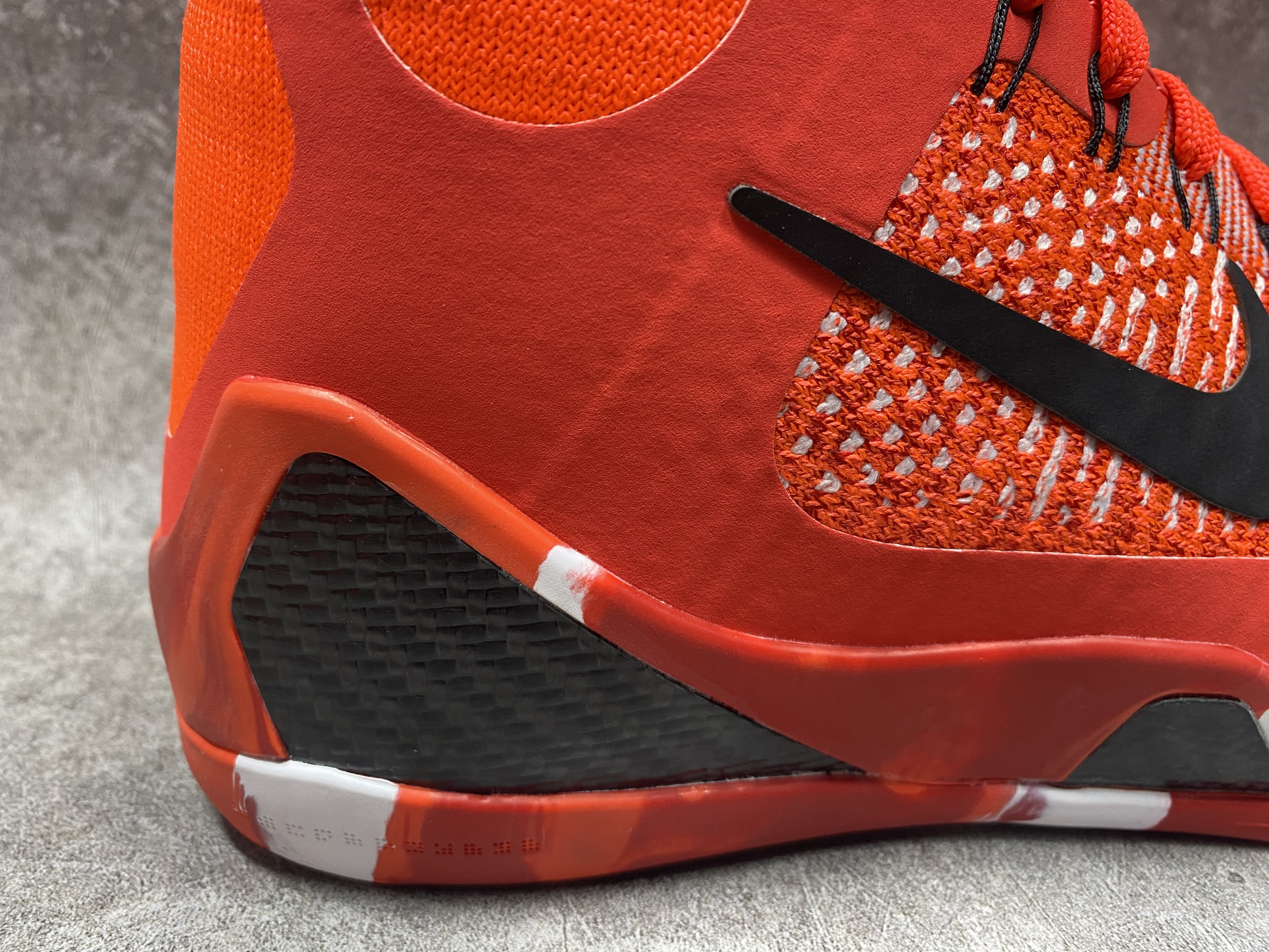 UA Nike Kobe 9 Elite Protro