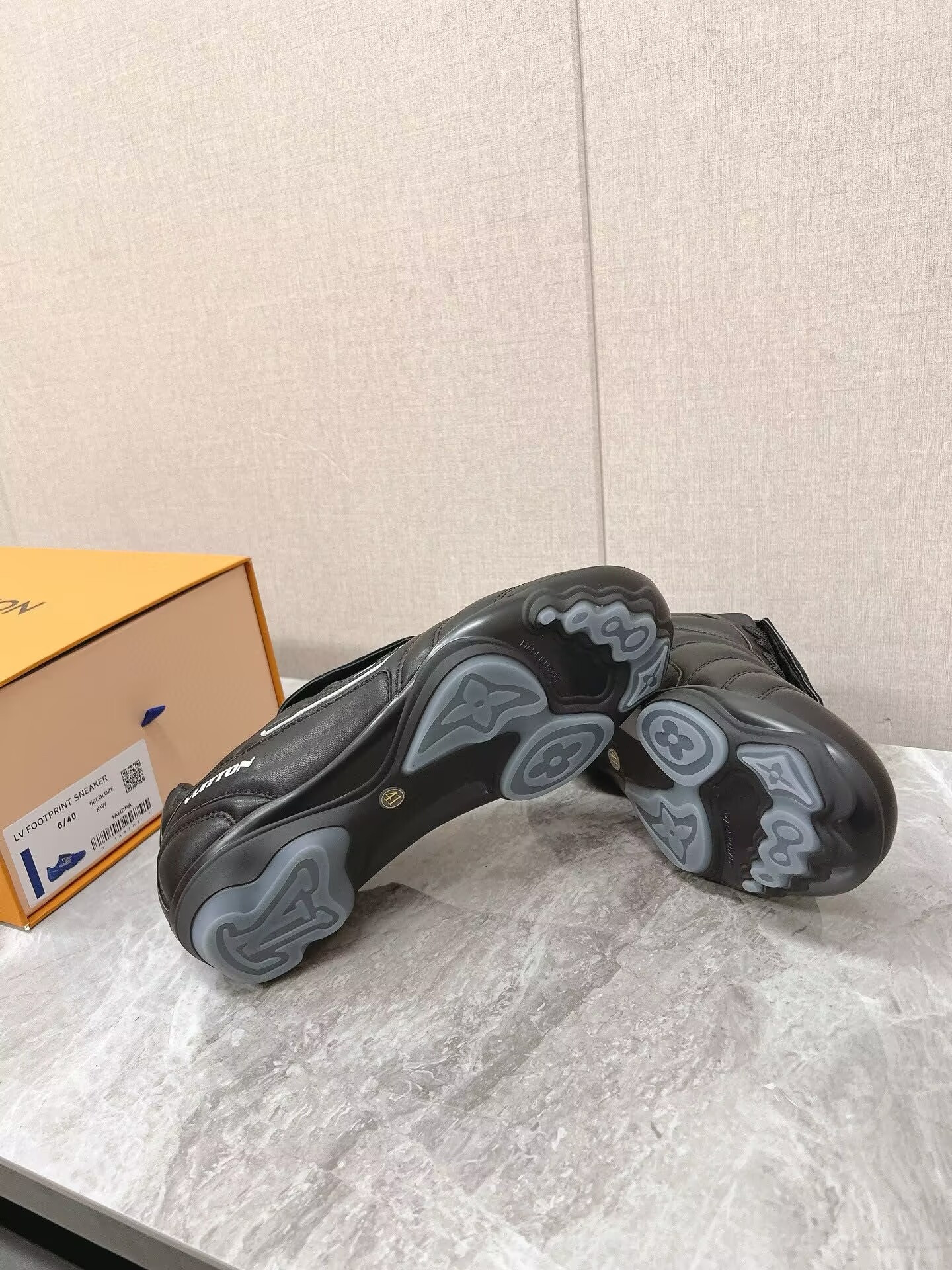 UA LV Footprint Soccer Sneaker