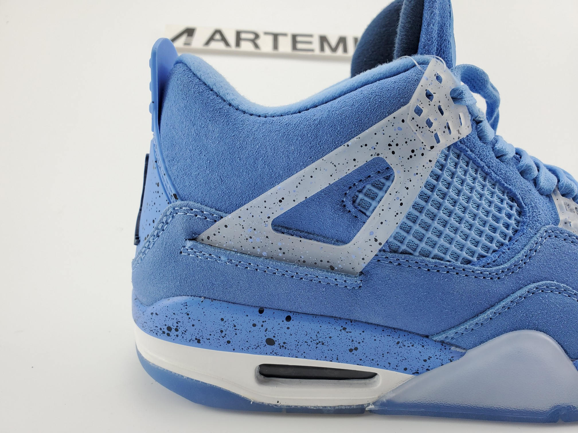 Air Jordan 4 Retro UNC 2019 PE Sky Blue