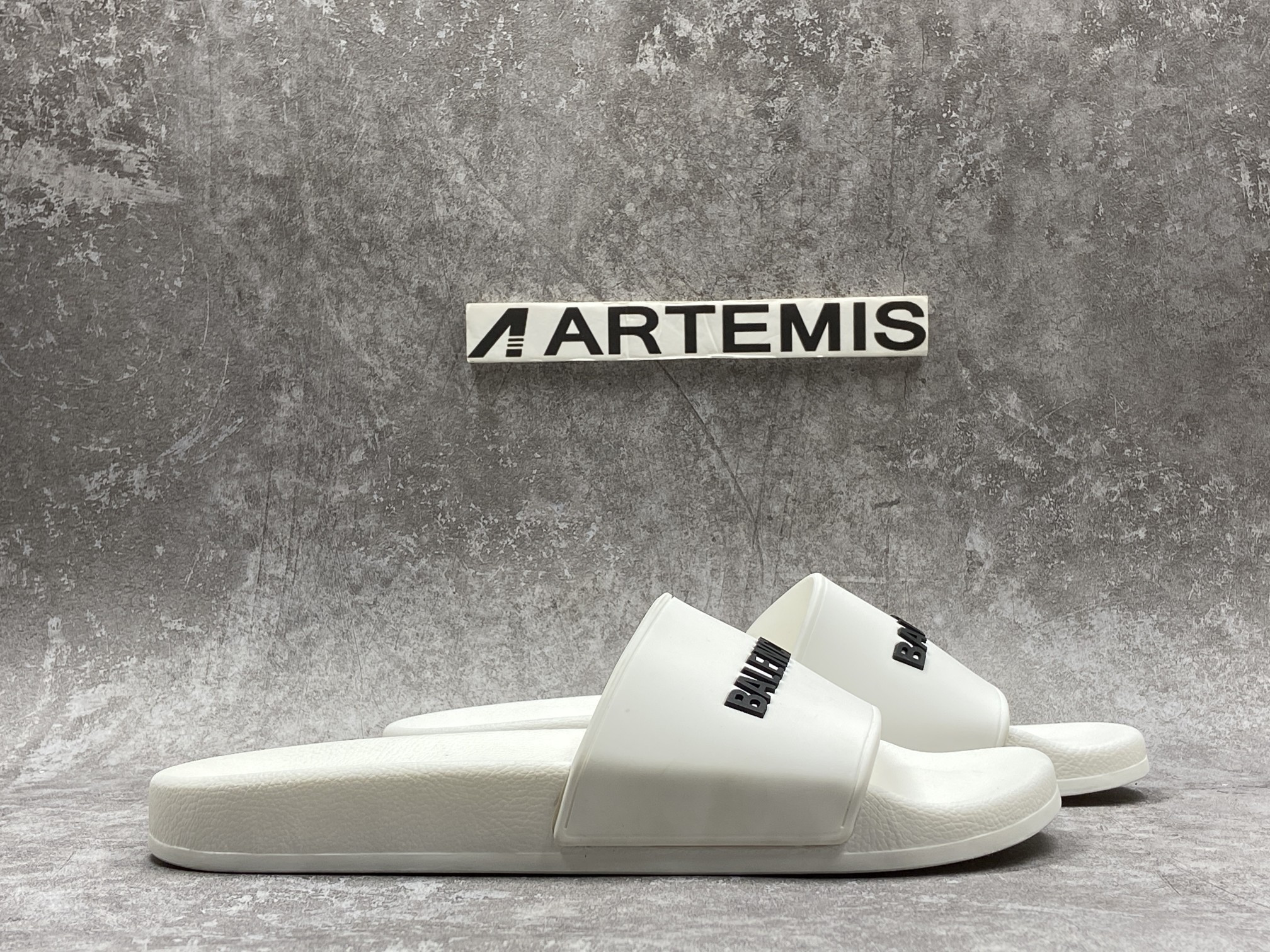 Balenciga Pool Slide White