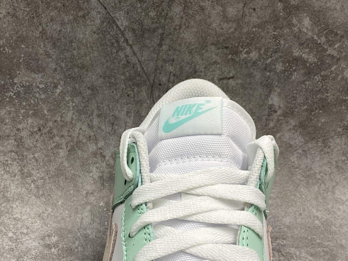 Nike SB Dunk Low Turbo Green