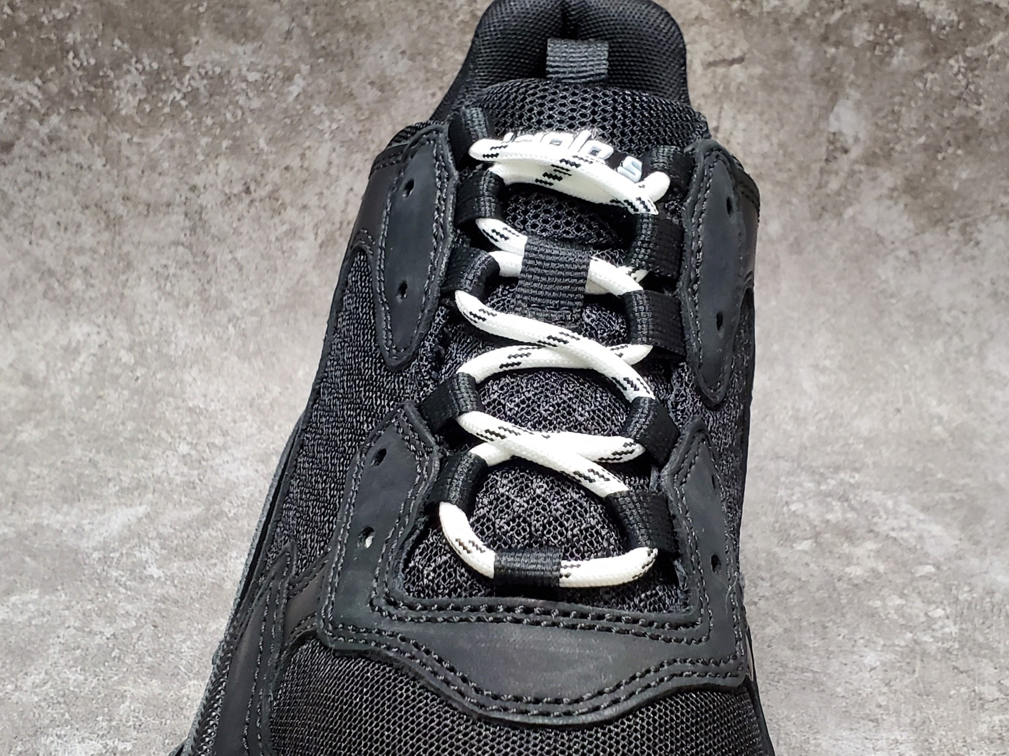 Balenciga Triple S Trainer