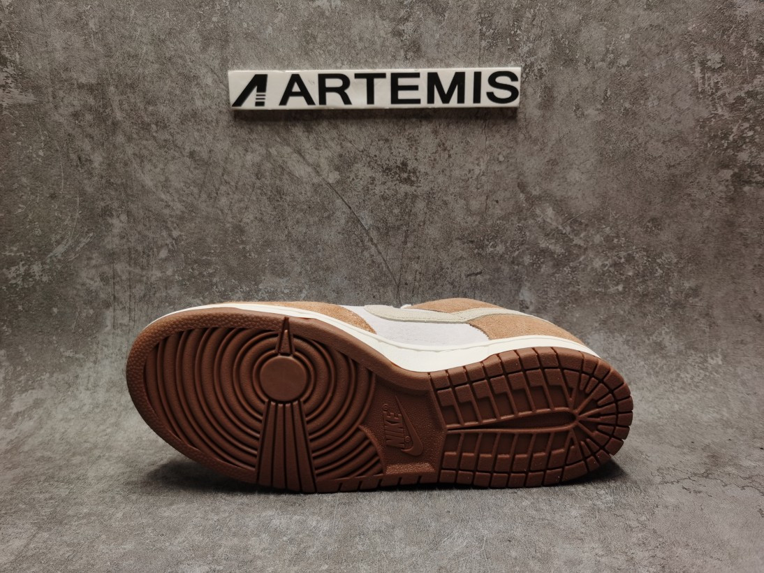 Nike Dunk Low Medium Curry