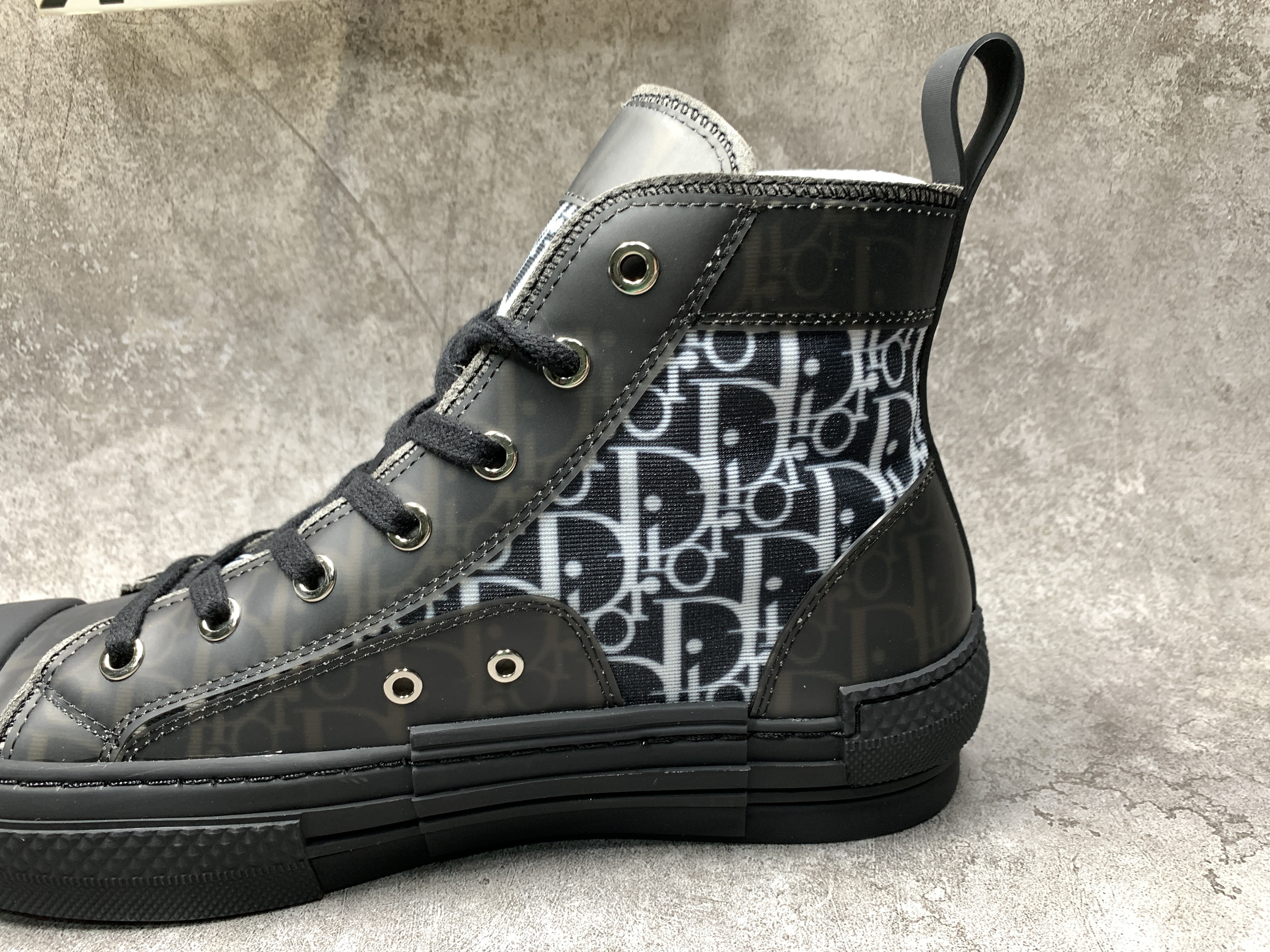 D*or b23 high blue black