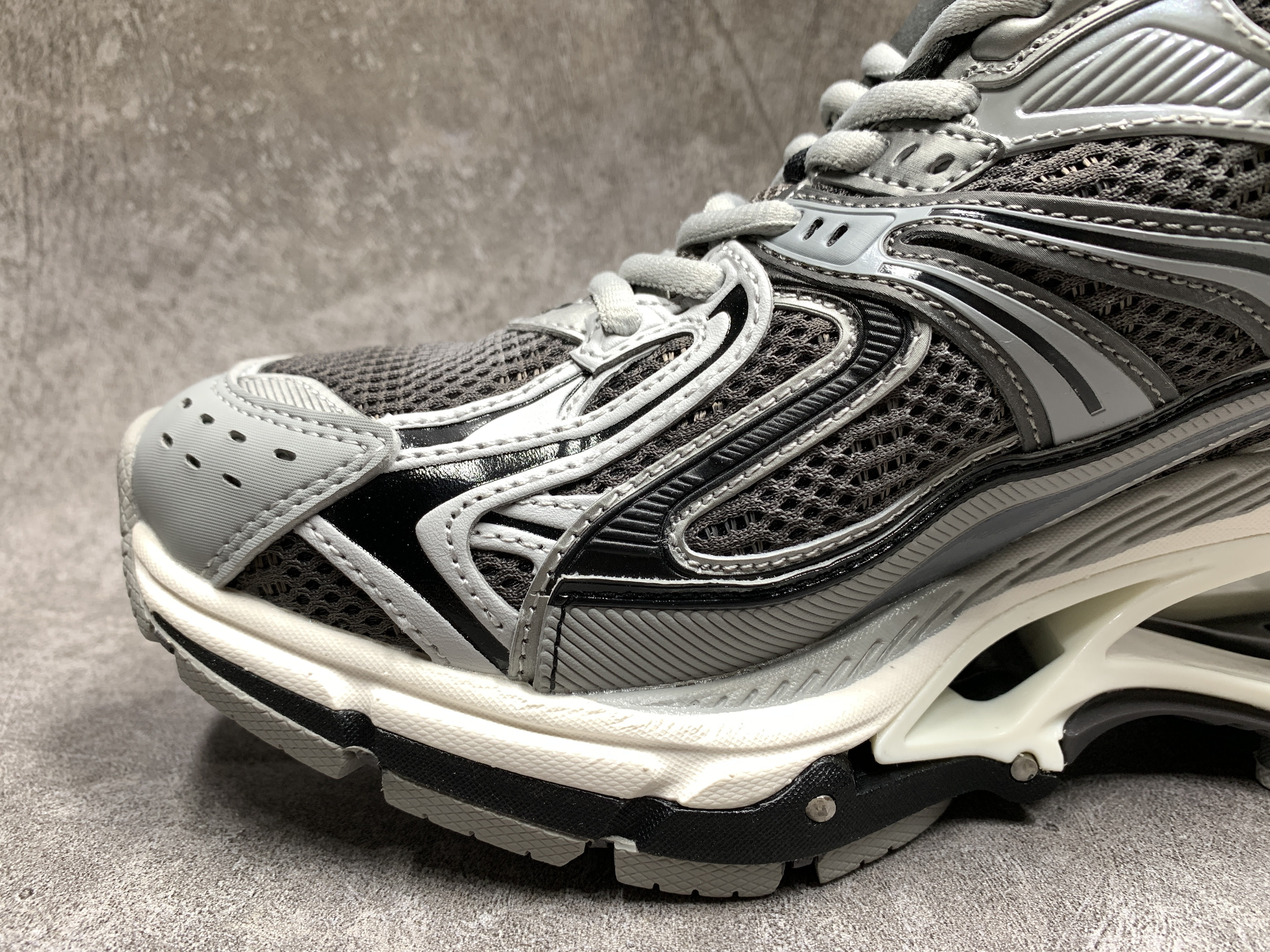 Balenciga X-Pander Grey