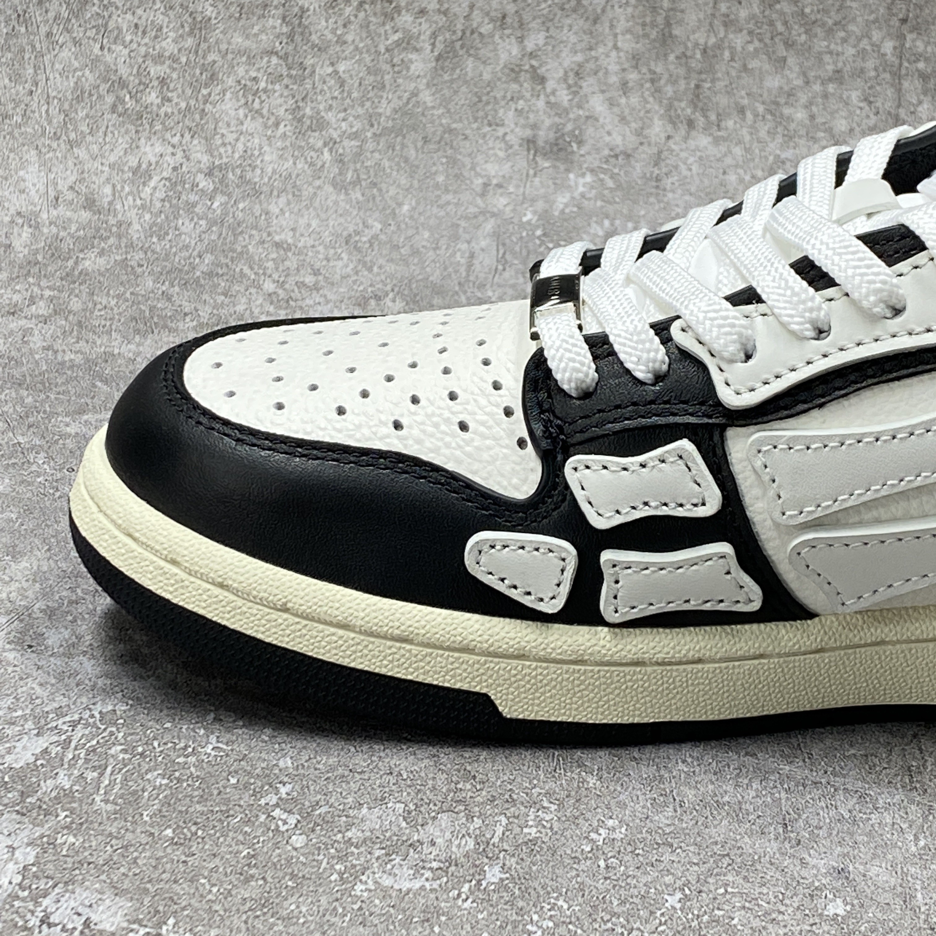 Amiri Skel Top Low Black White