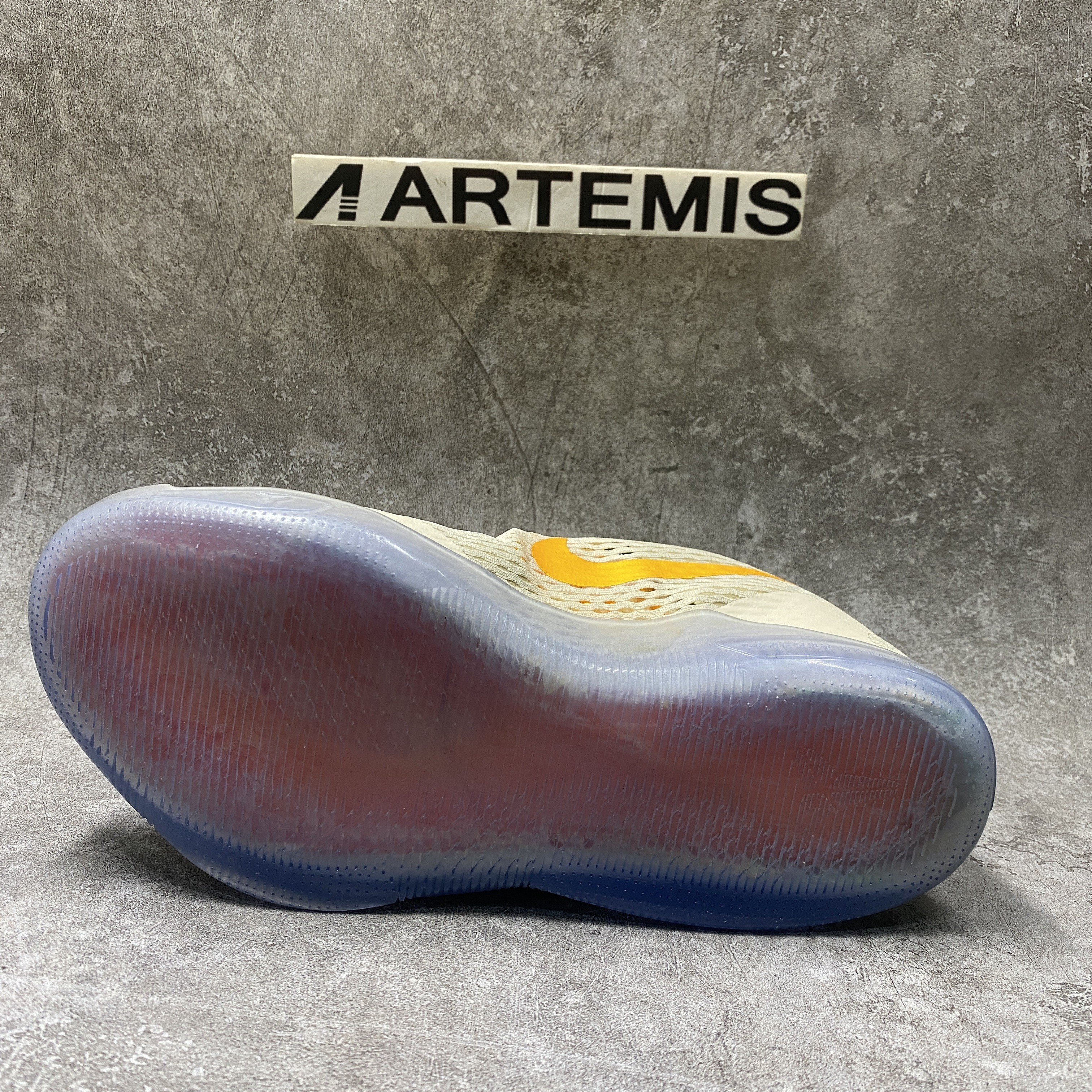 Nike Kobe 11 Peach Jam PE