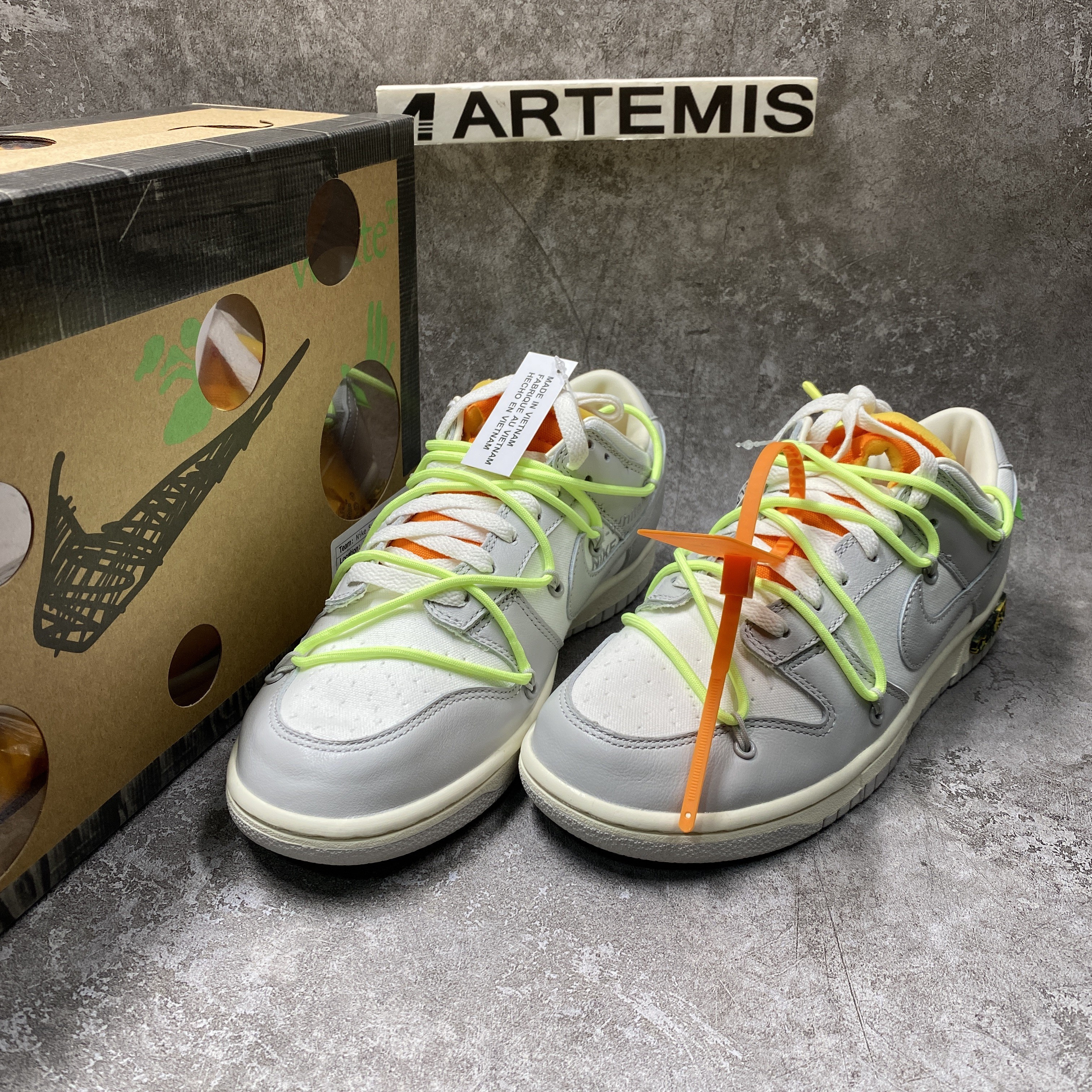 Nike Dunk Low Off-White Lot 43