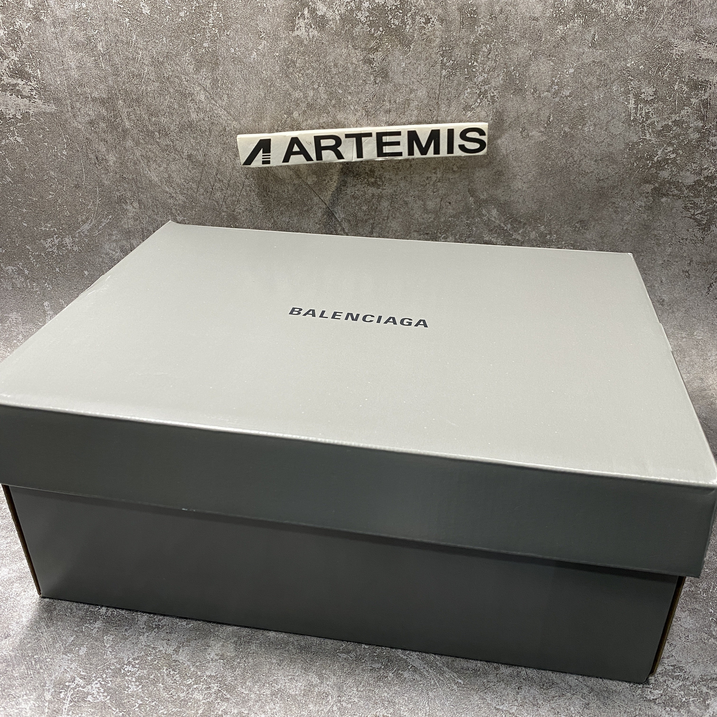 Balenciga All Over Logo Triple S Pink Black