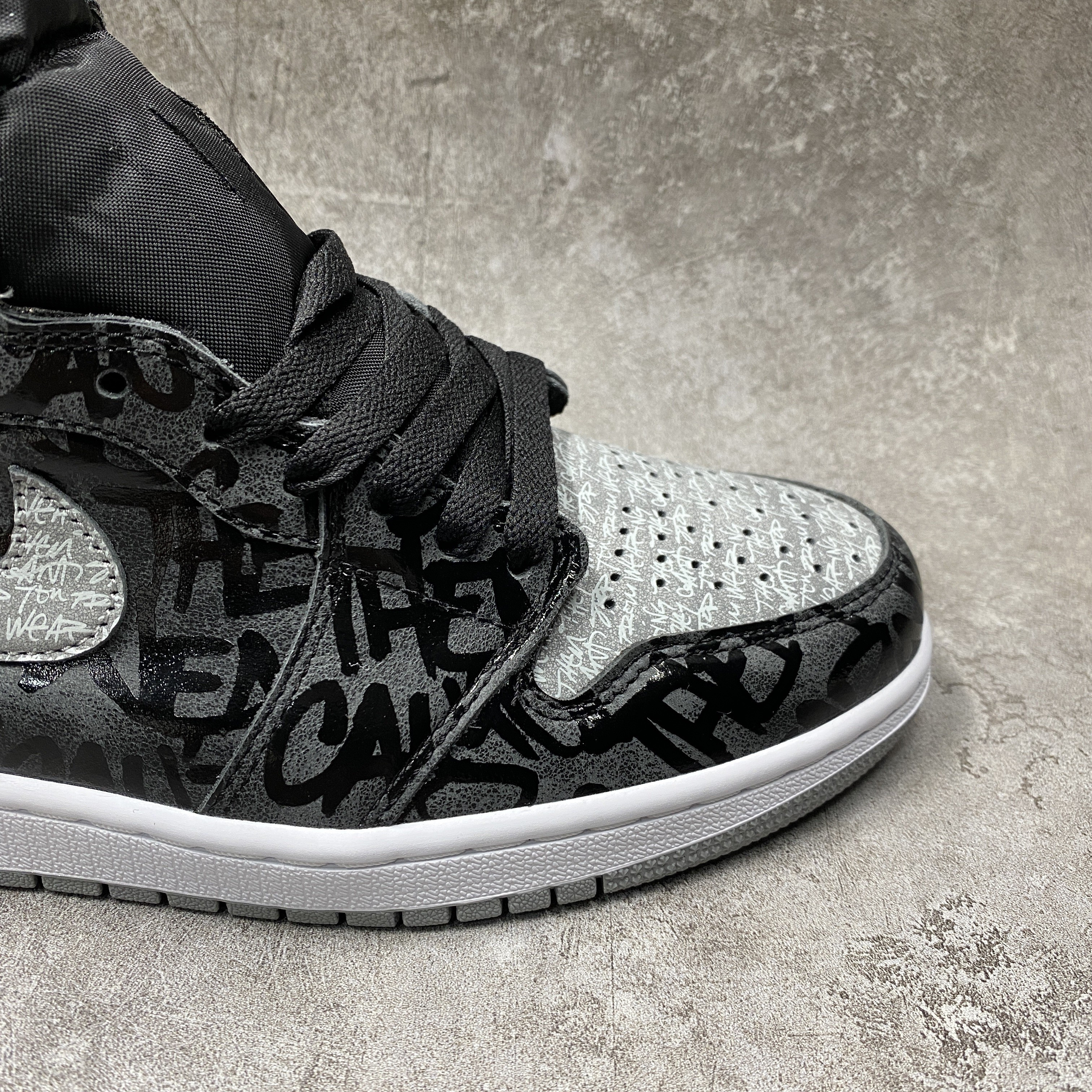 Air Jordan 1 Retro High OG Rebellionaire