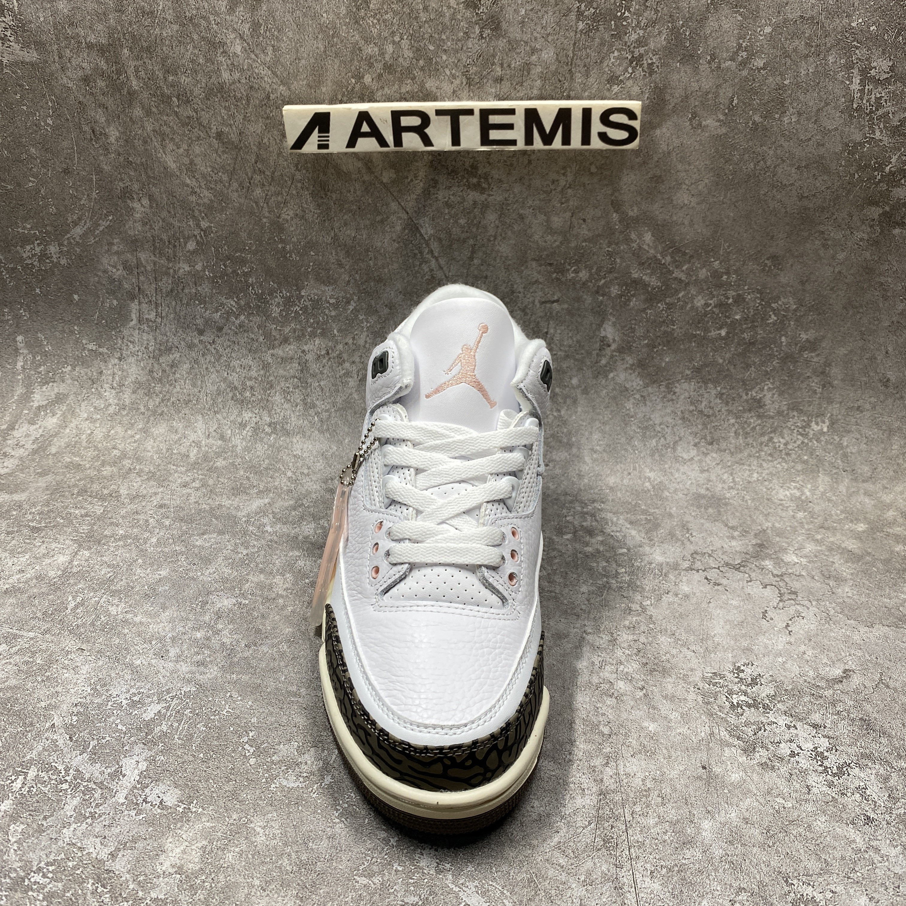 Air Jordan 3 Retro Neapolitan Dark Mocha