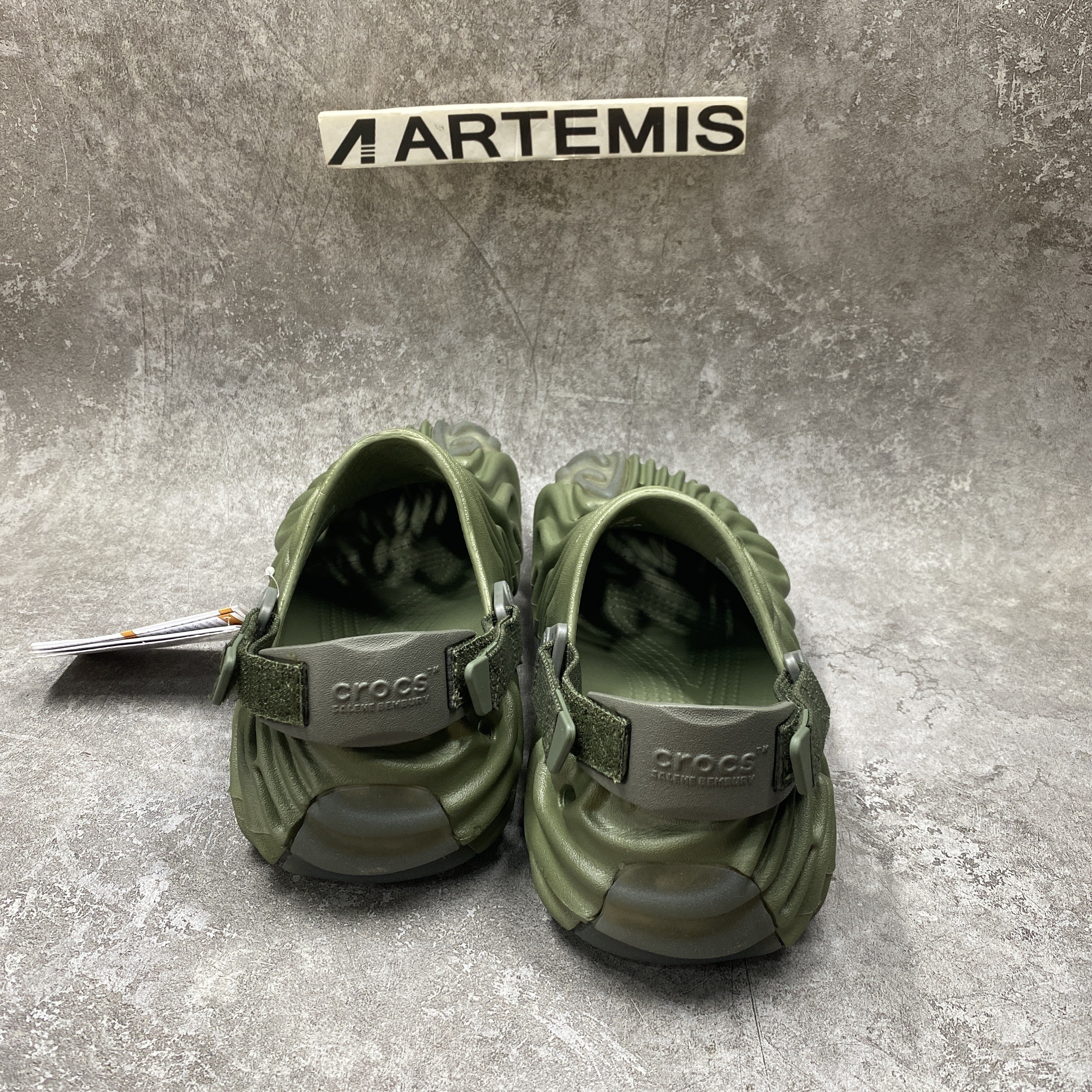 Cr*0*s pollex clog by salehe bembury cucumber