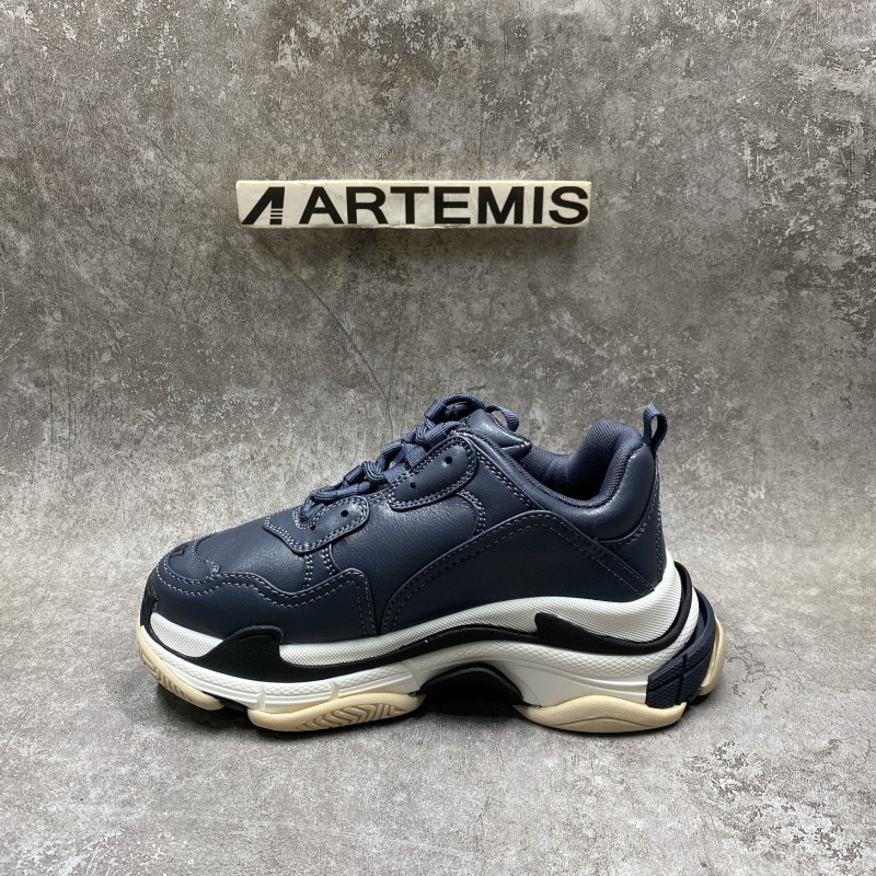 Balenciga Triple S Sneaker in Stone Blue