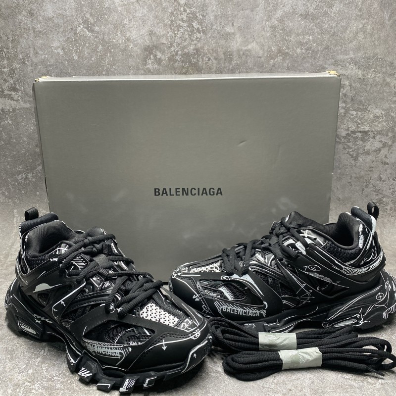 Ba*len*cia*ga track black & white sneakers