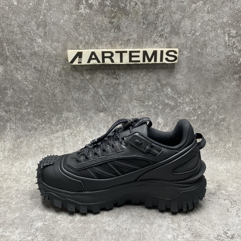 Moncler Trailgrip Gore-Tex Black