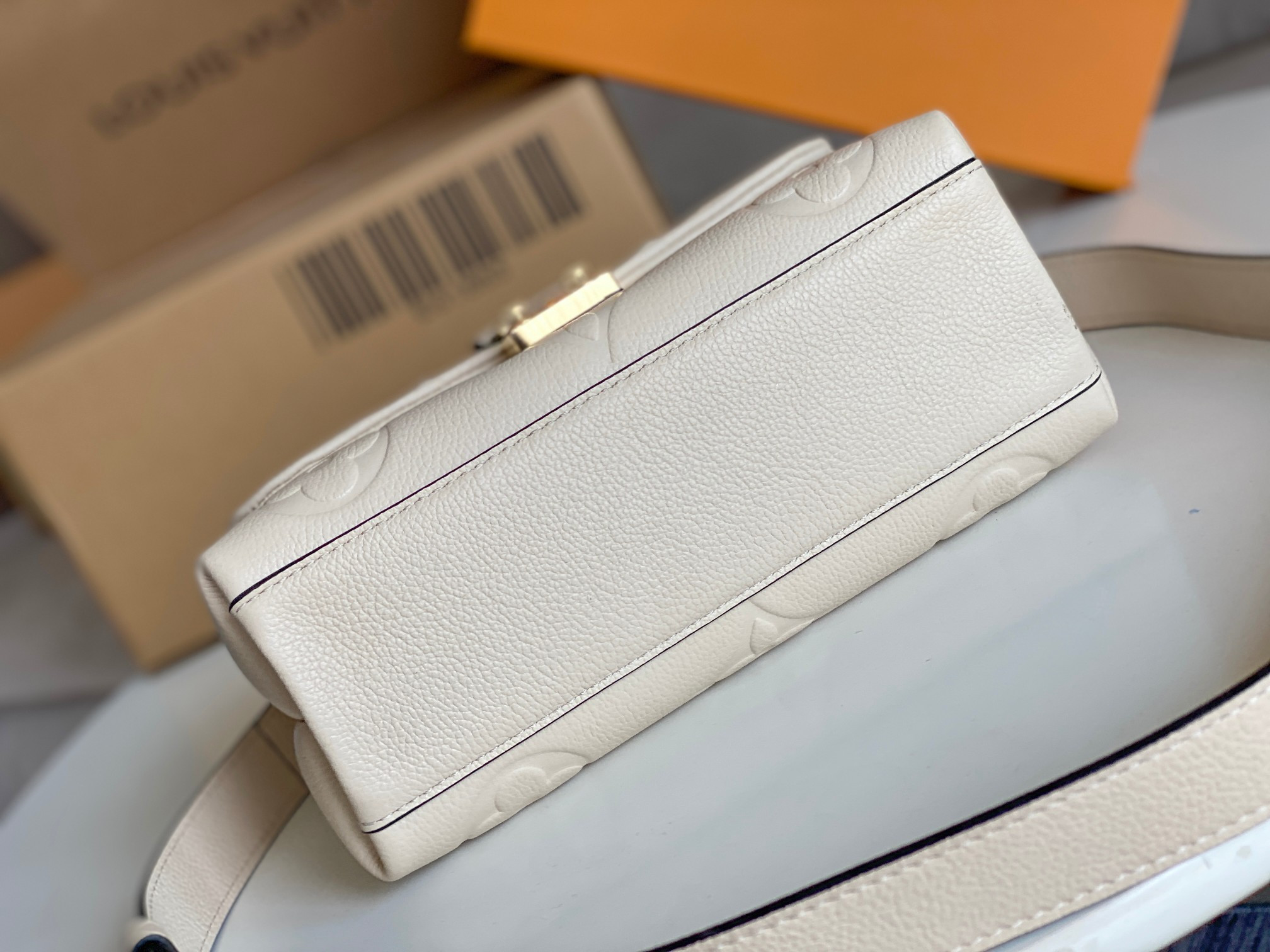 LV MADELEINE BB M46008 9.4 x 6.7 x 3.3 inches