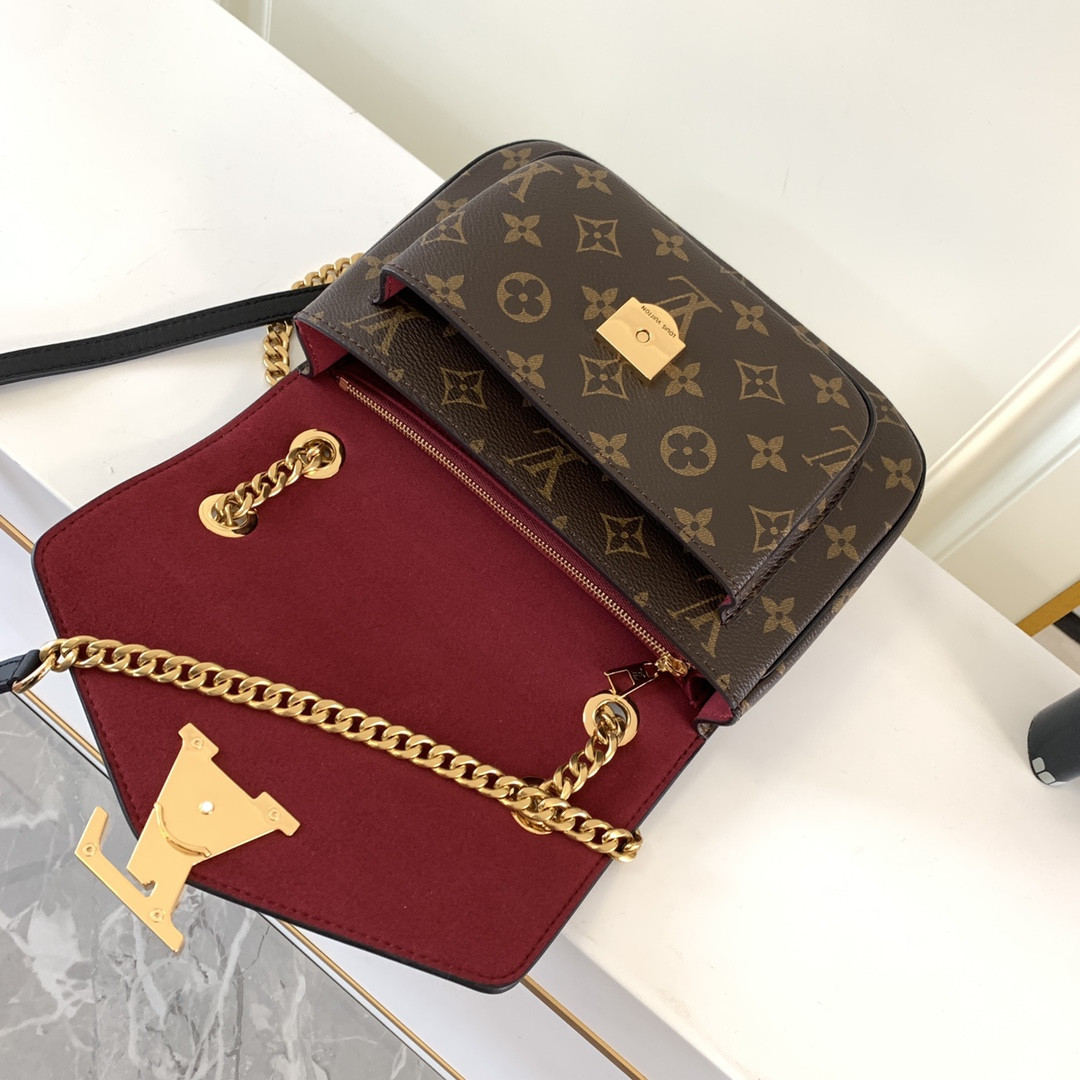 LV Chain Bag M45592 23×17×9cm