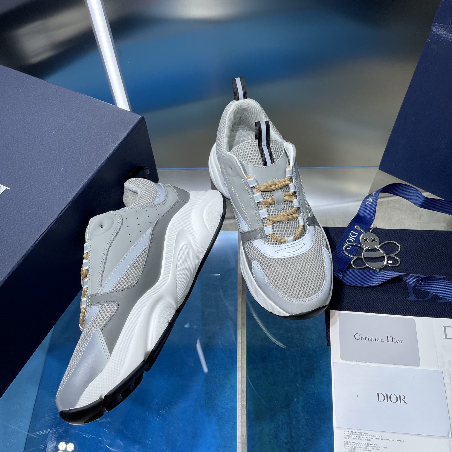 ua D*or b22 gray sneaker