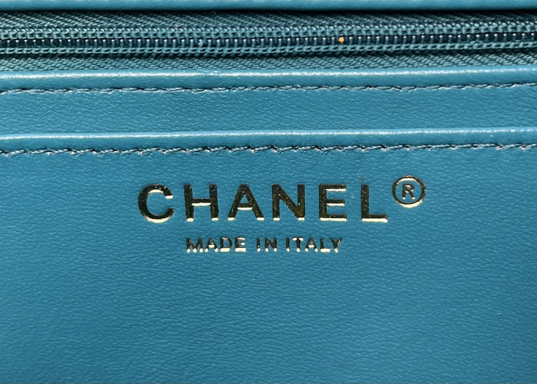 Ch*el mini classic 11.12 handbag tweed & gold-tone metal 4.7 × 7.8 × 2.3 in