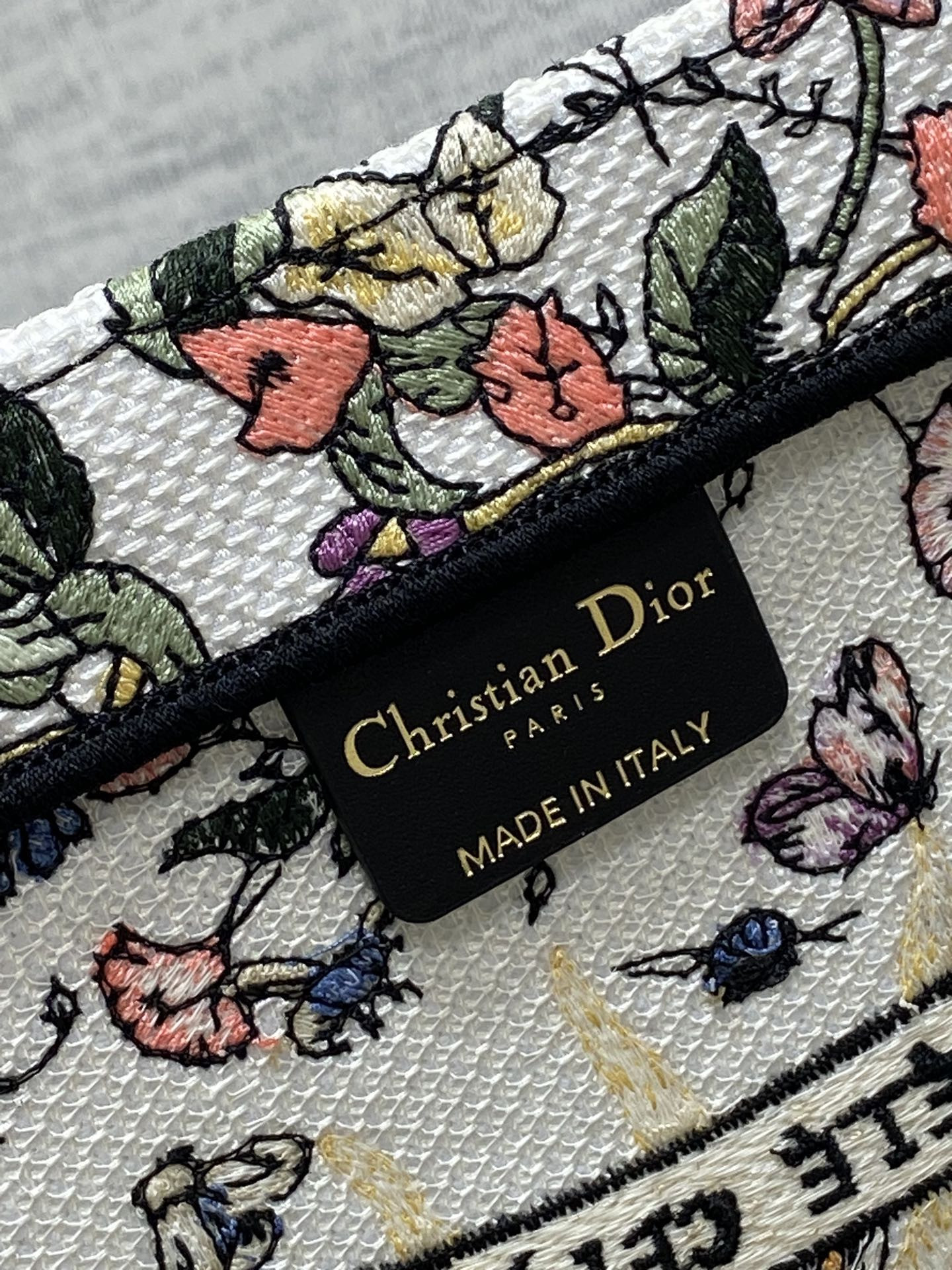 D*or book tote  ecru multicolor D*or 4 saisons Été soleil embroidery 42 x18 x35cm