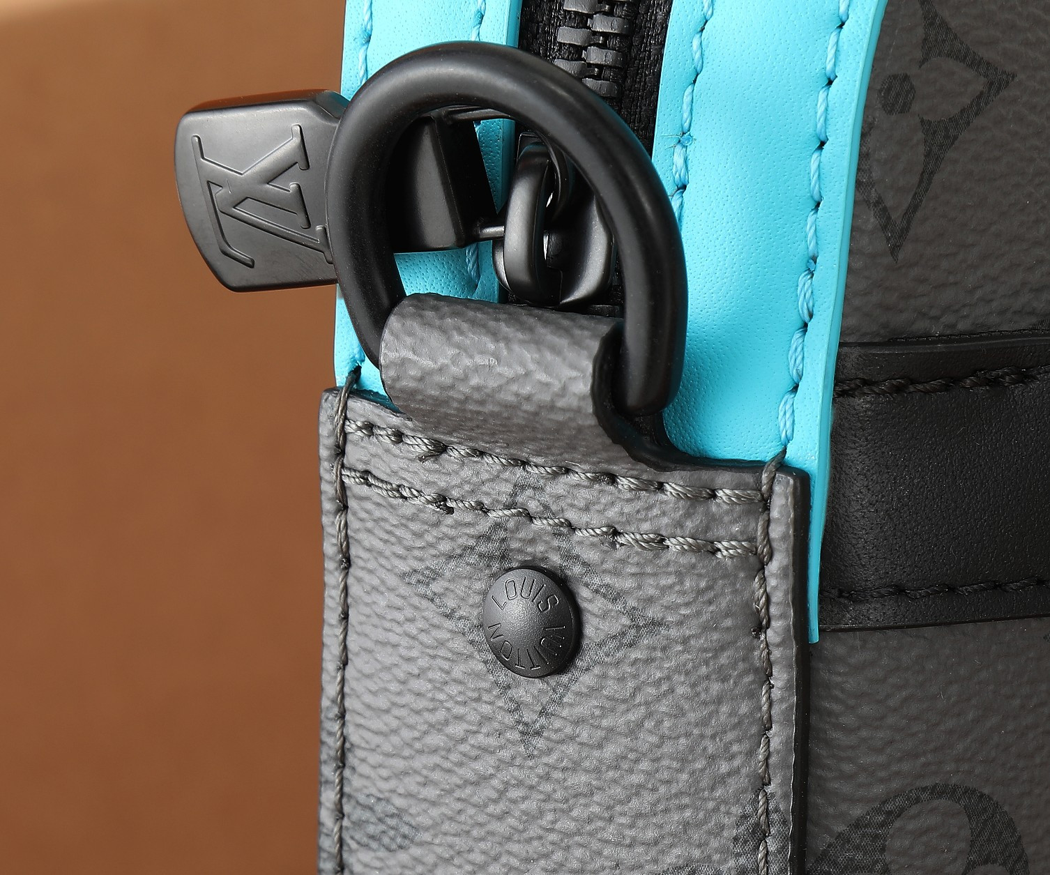 LV Trio Messenger M11648 25x18.5x7CM