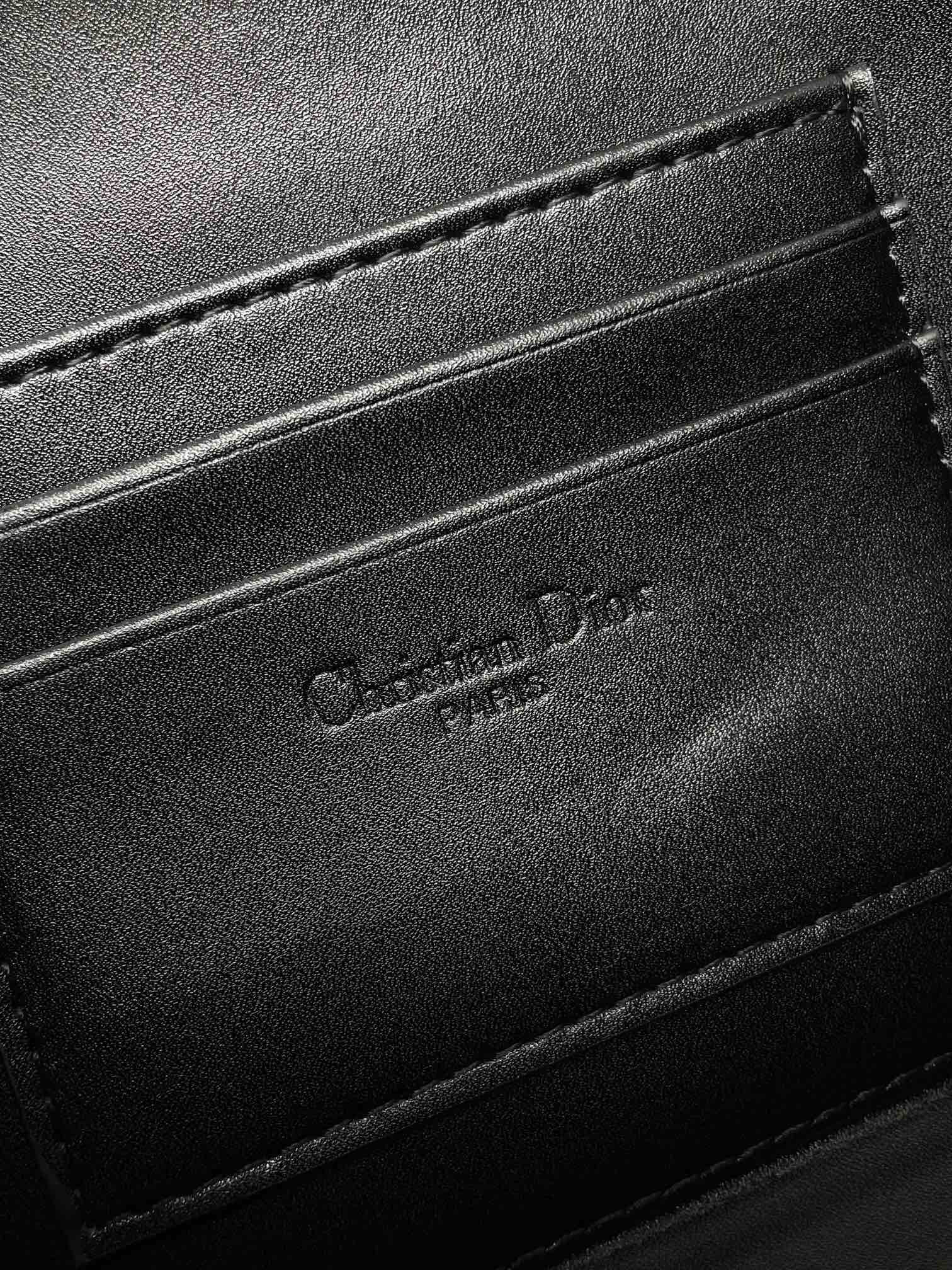 D*or miss daisy mini bag 22 x 12.5 x 4 cm