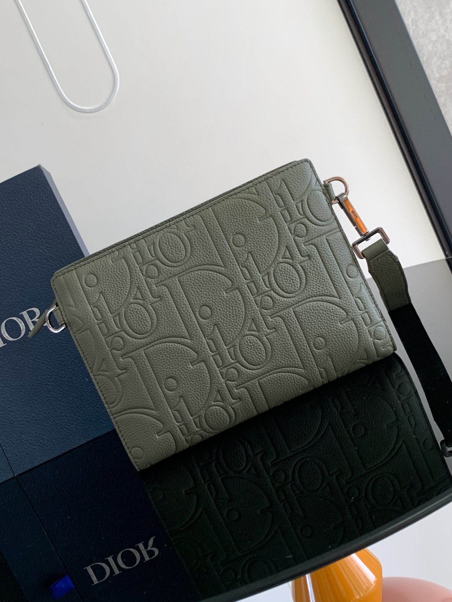 D*or a5 triangle pouch 27 x 19.5 x 6 cm