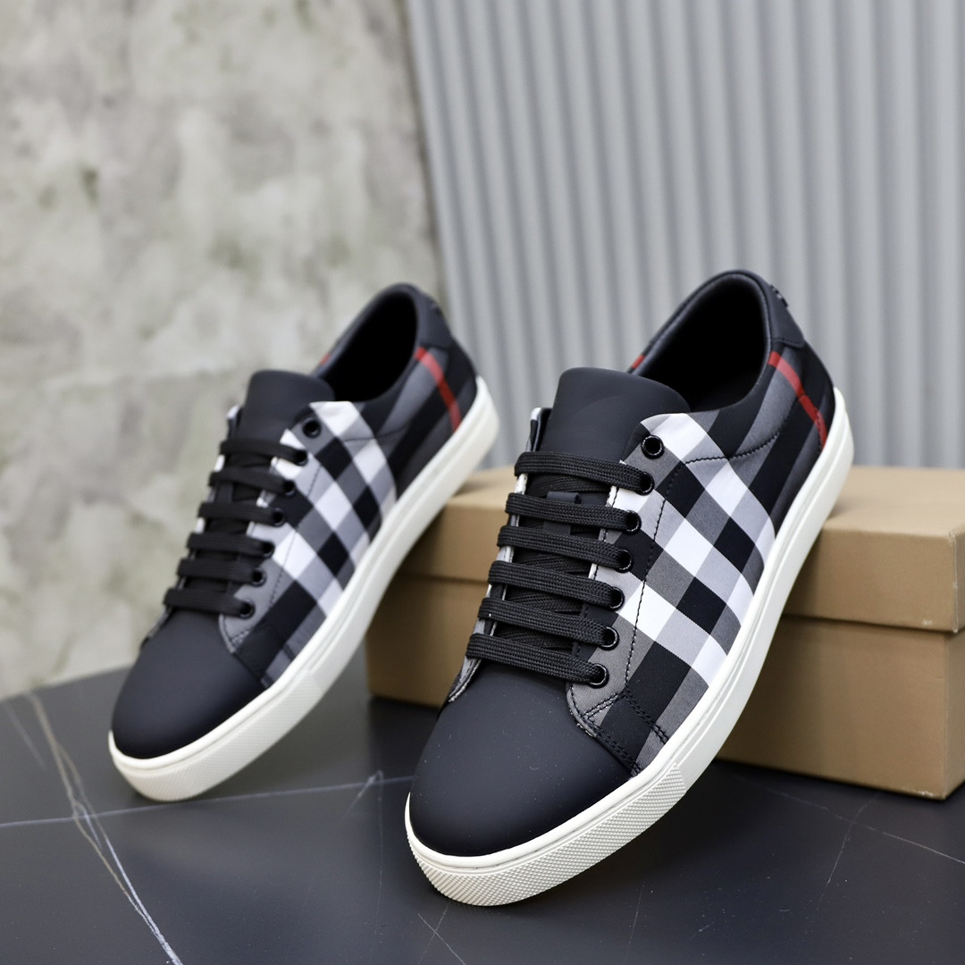 ua B**rry check sneakers