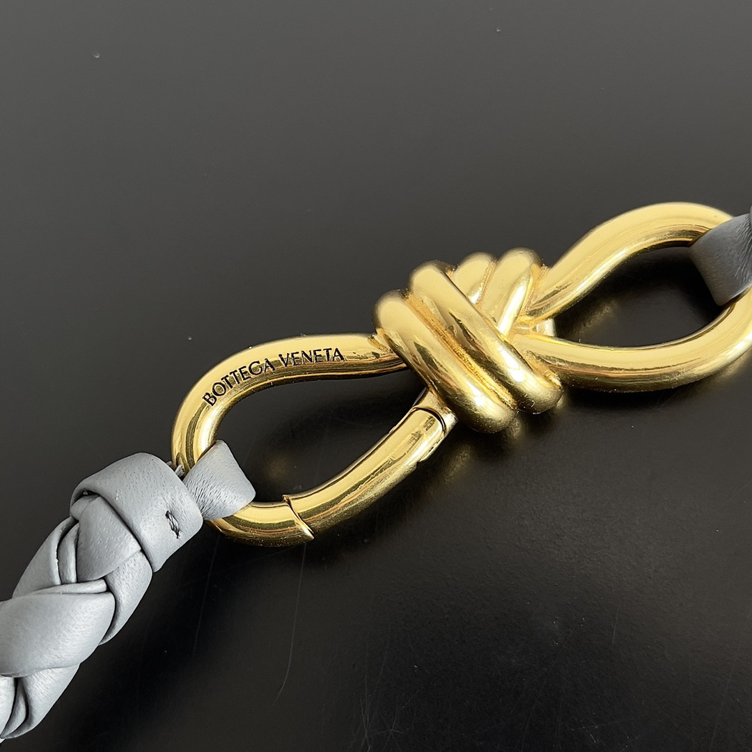 bo*te*ga Ve*ne*ta medium andiamo 32x25x11cm