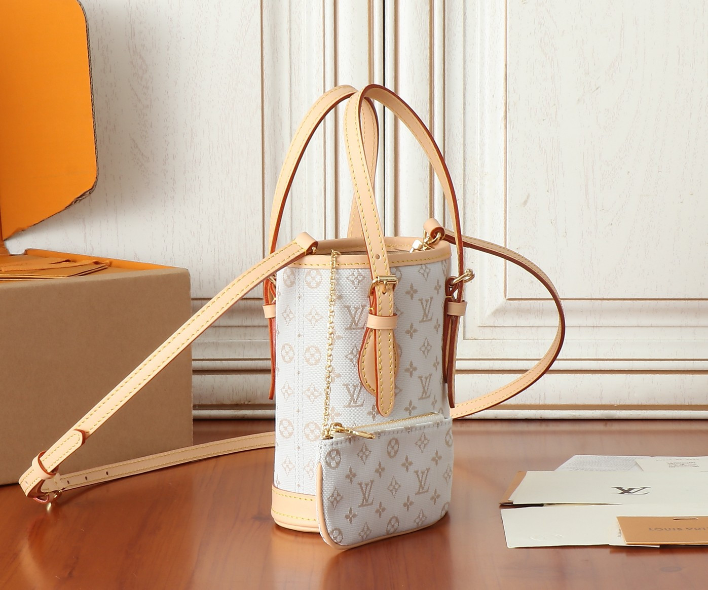 LV Match Nano Bucket  M12317 13x17x9CM