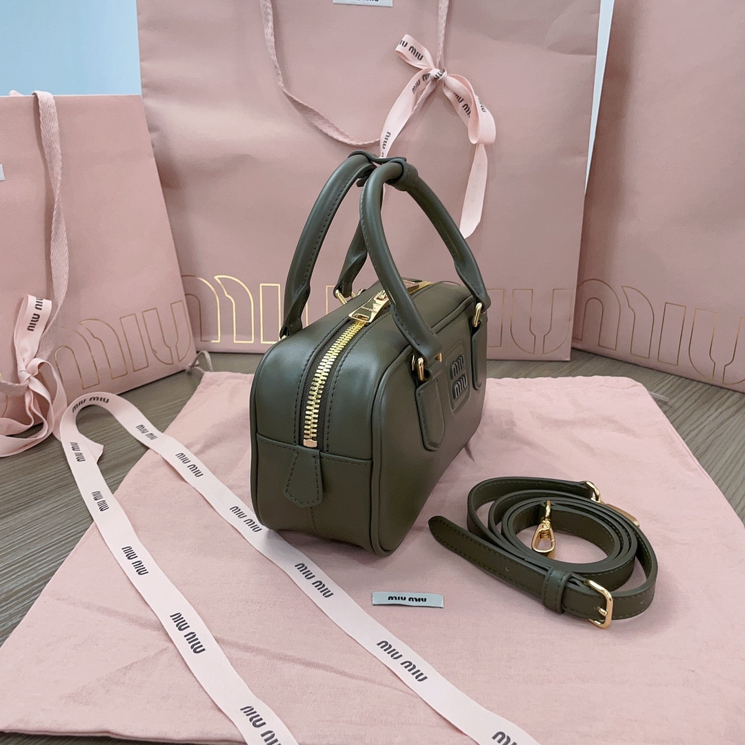 Miu Miu Arcadie leather bag 10.5x22x7.5cm