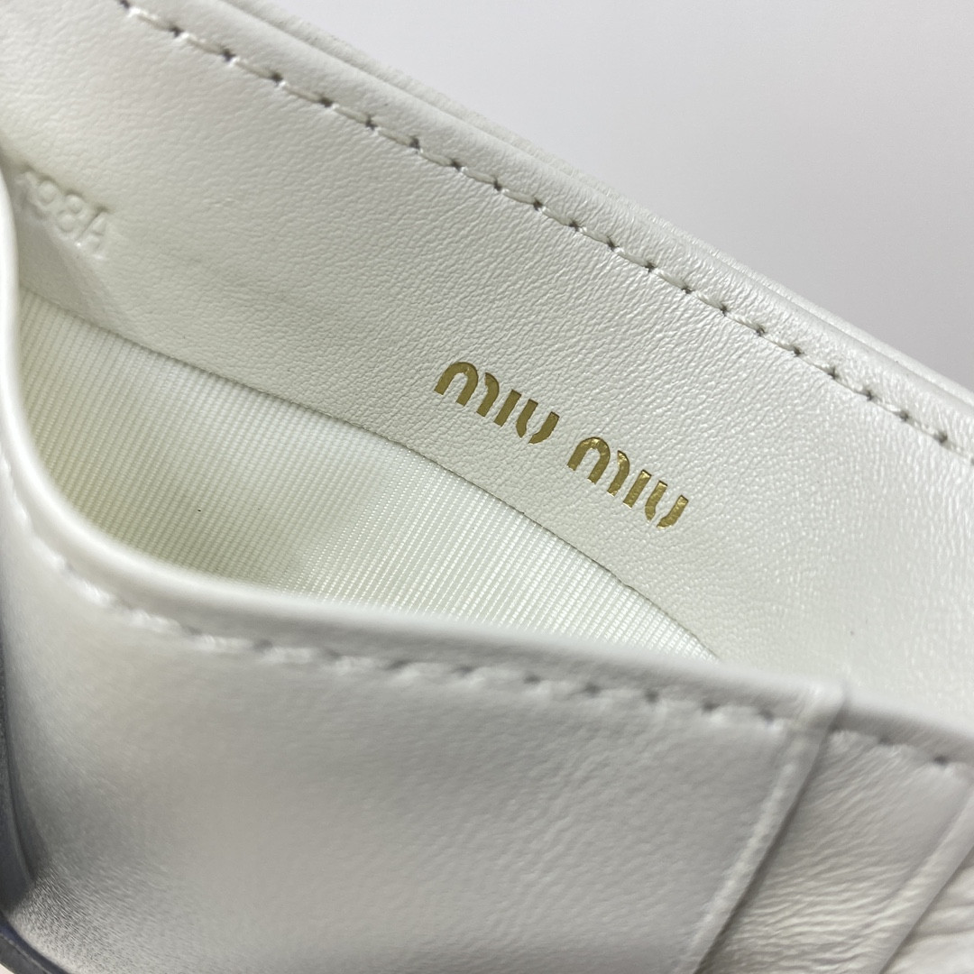 Miu Miu Matelassé nappa leather card holder 8x10.5cm