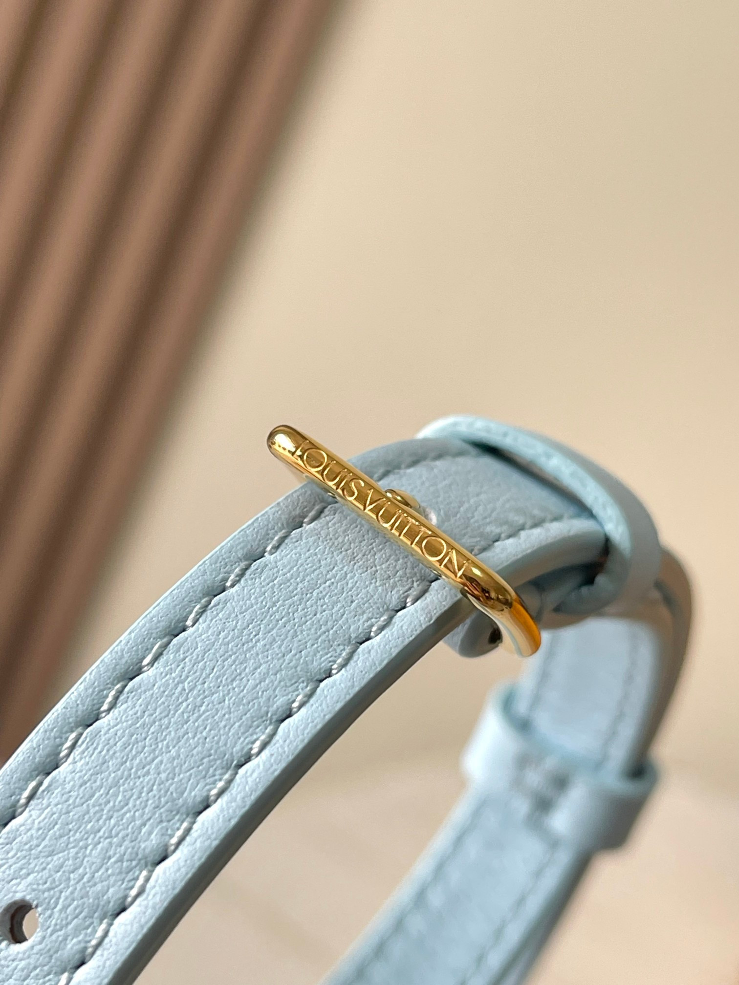 LV Mini Bumbag M83694 17x12x9.5cm