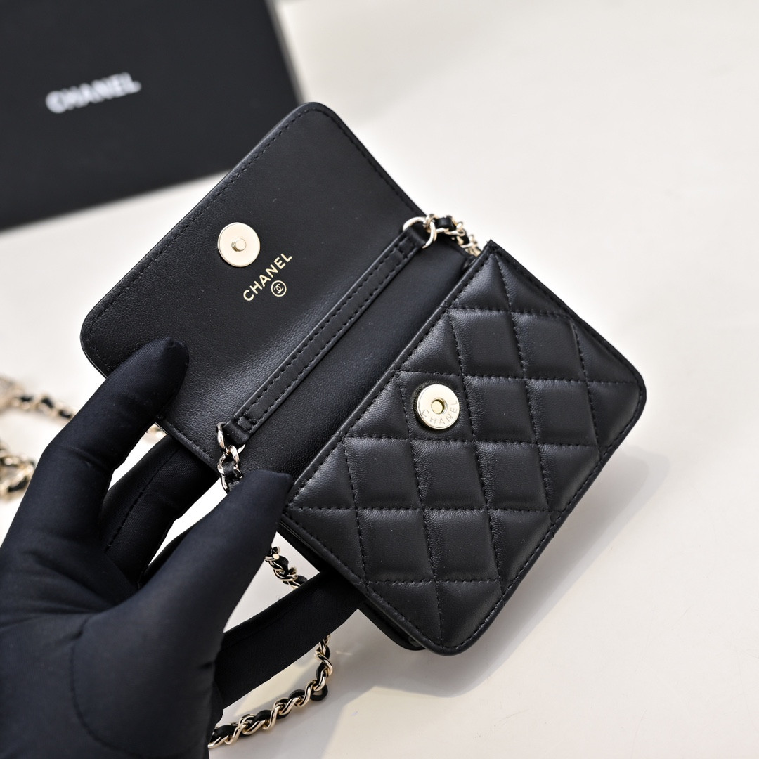 Ch*el clutch with chain 9.5x12.5x3.5cm