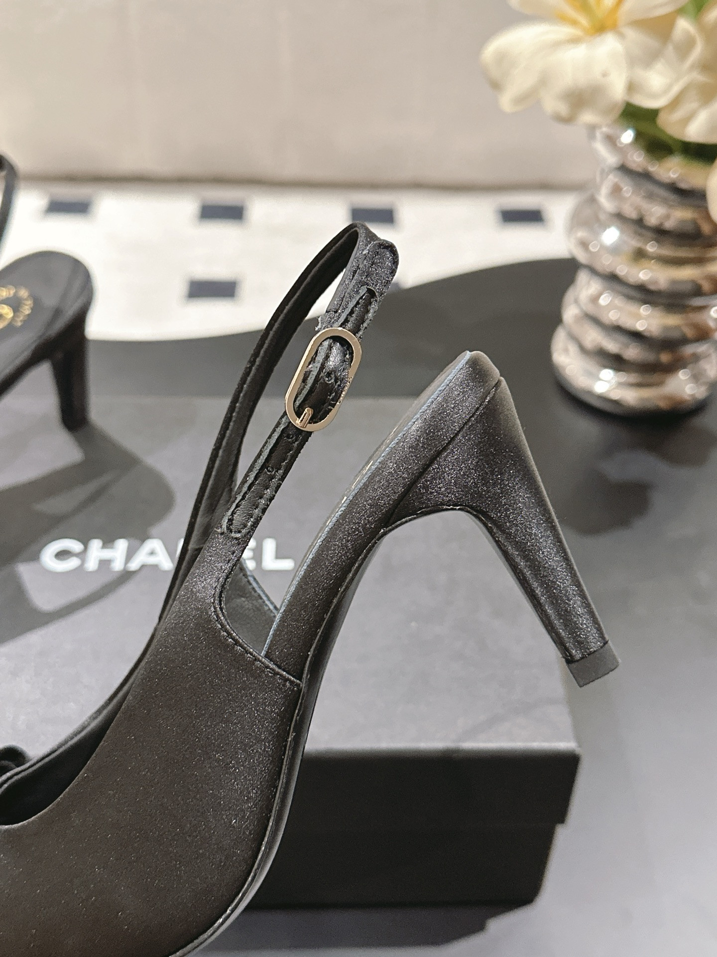 ua Ch*el slingbacks 7.5cm heel