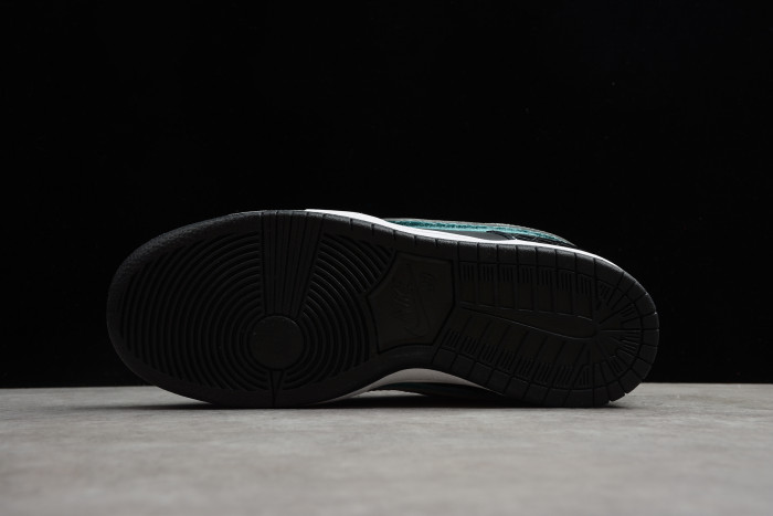 nike sb dunk low Di*m*nd supply co black Di*m*nd bv1310-001