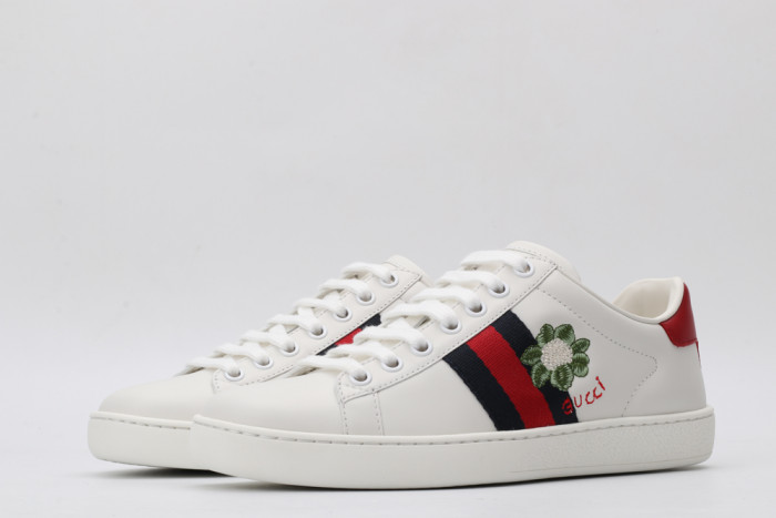 G*u*i low-top sneaker