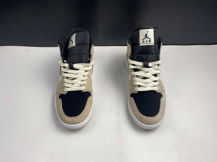 Air Jordan 1 Mid ‘Barely Orange’ BQ6472 -800