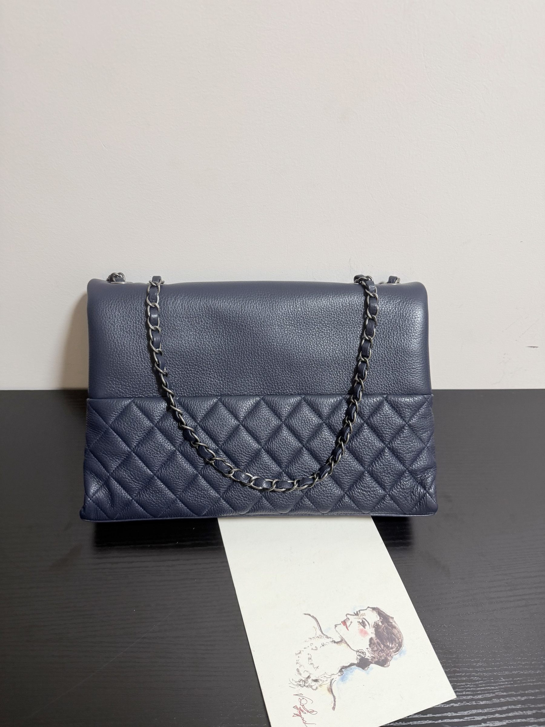 Ch**el hampton flap handbag as7095 32x19x7.5cm