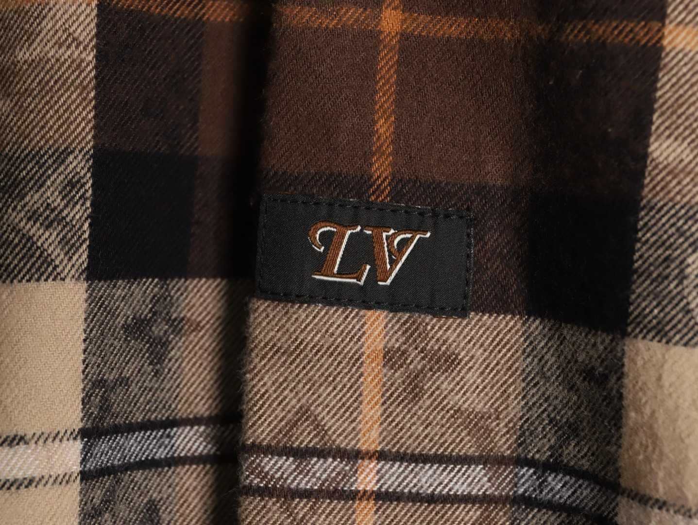 L0vis Vvtt0n LV Long-sleeved Shirts