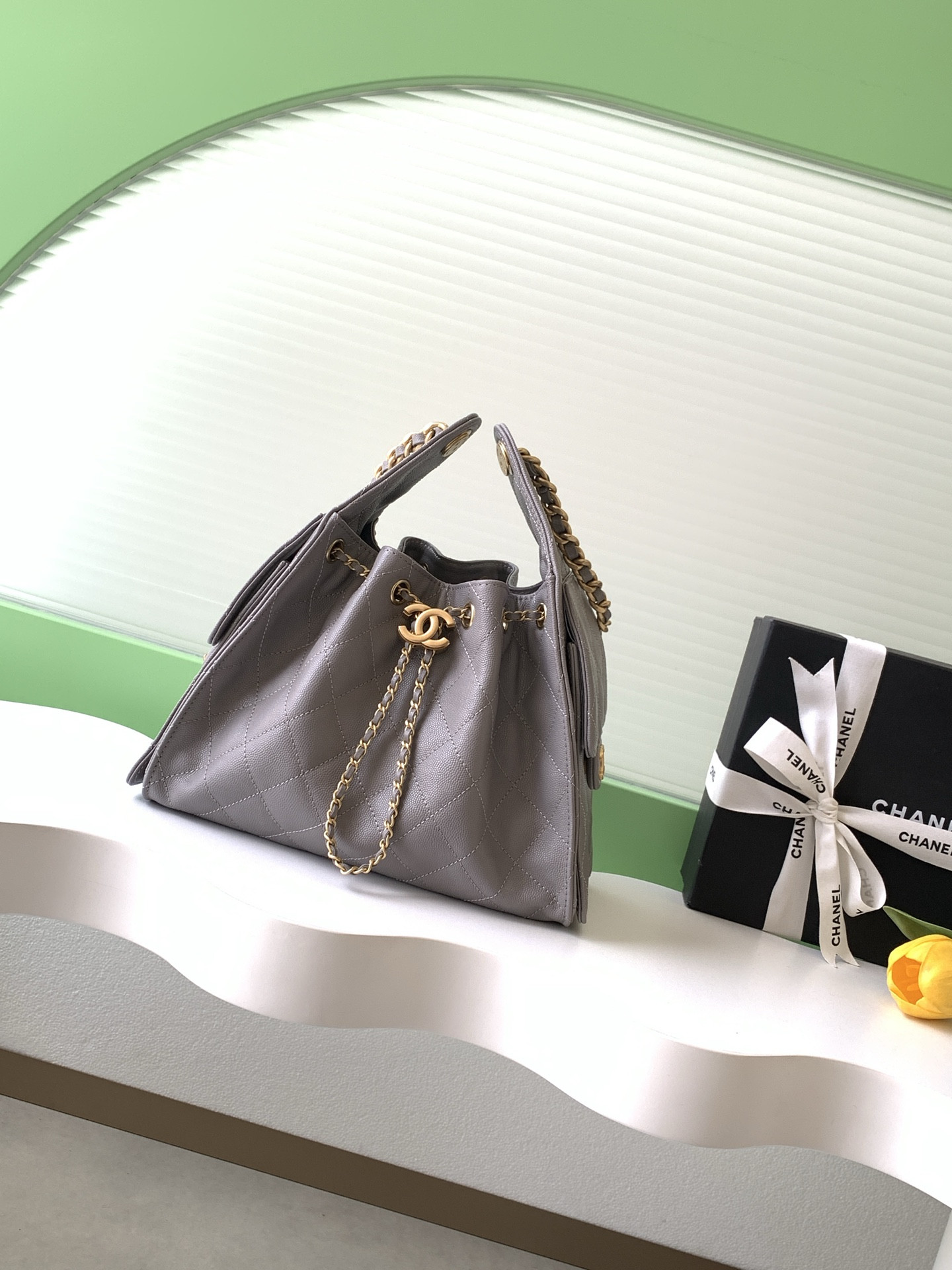 CHANEL 25C Bucket BAG 30x26x14cm