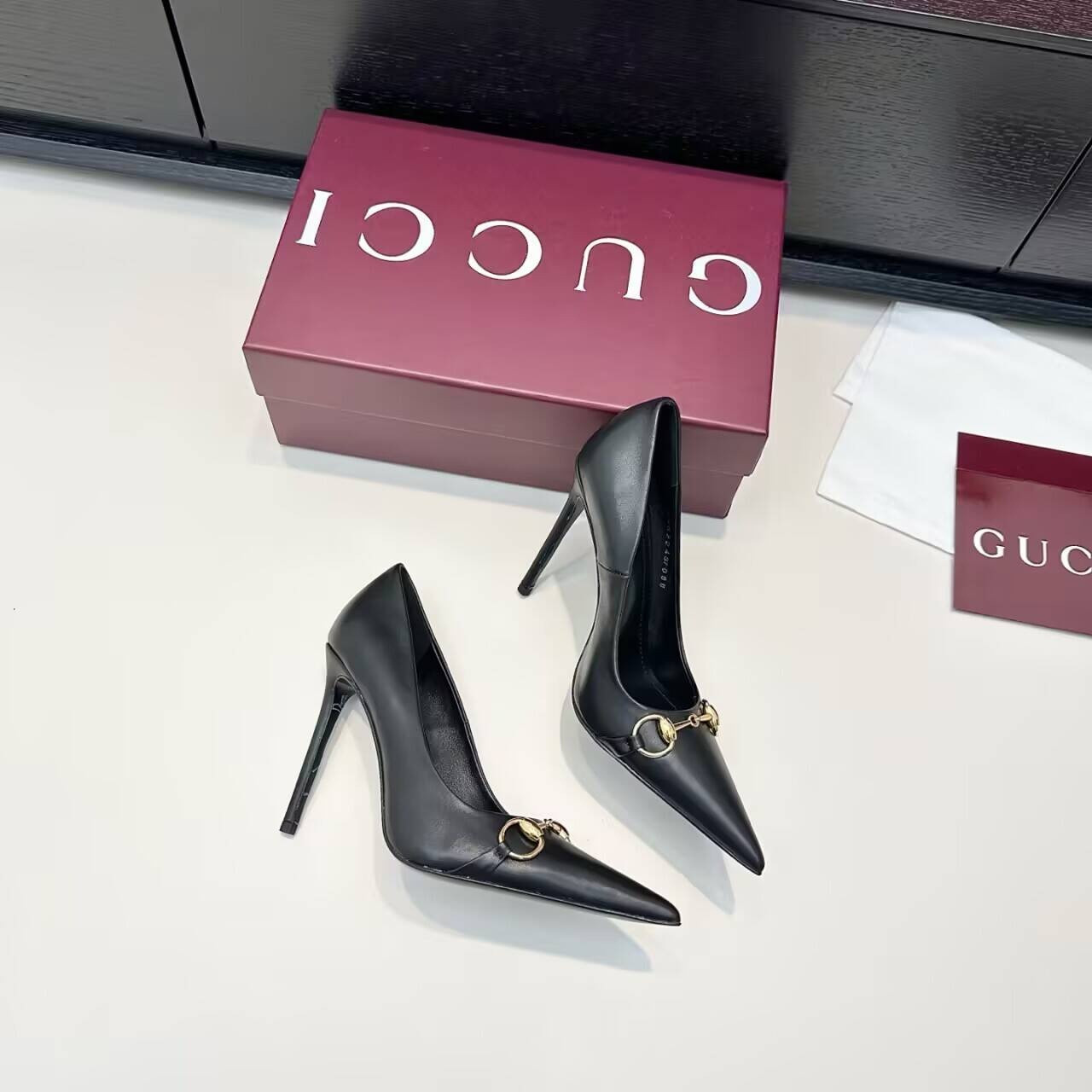 UA Gvc*1 Donna pump