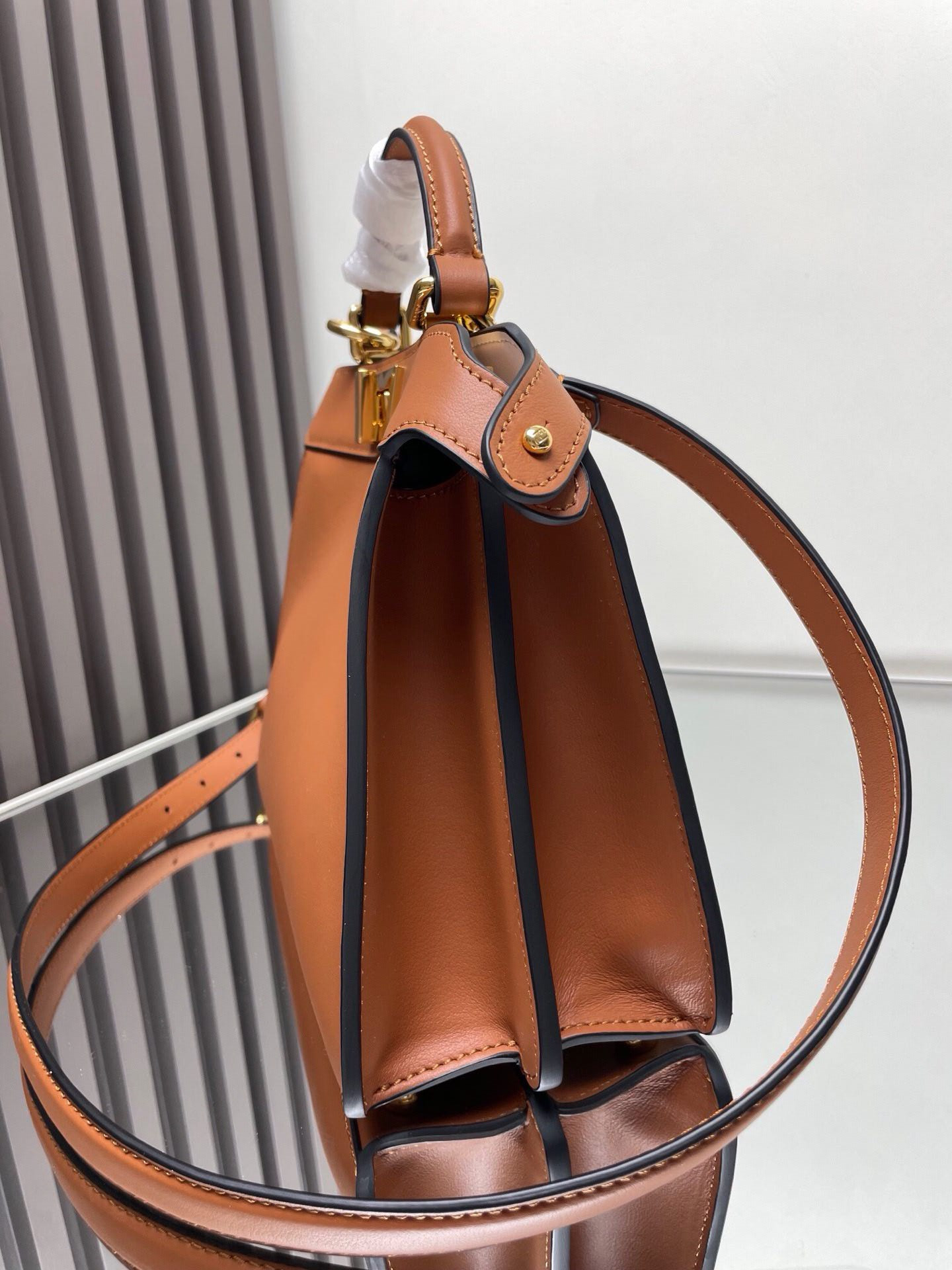 Fendi Small Peekaboo ISeeU 27x21x11cm