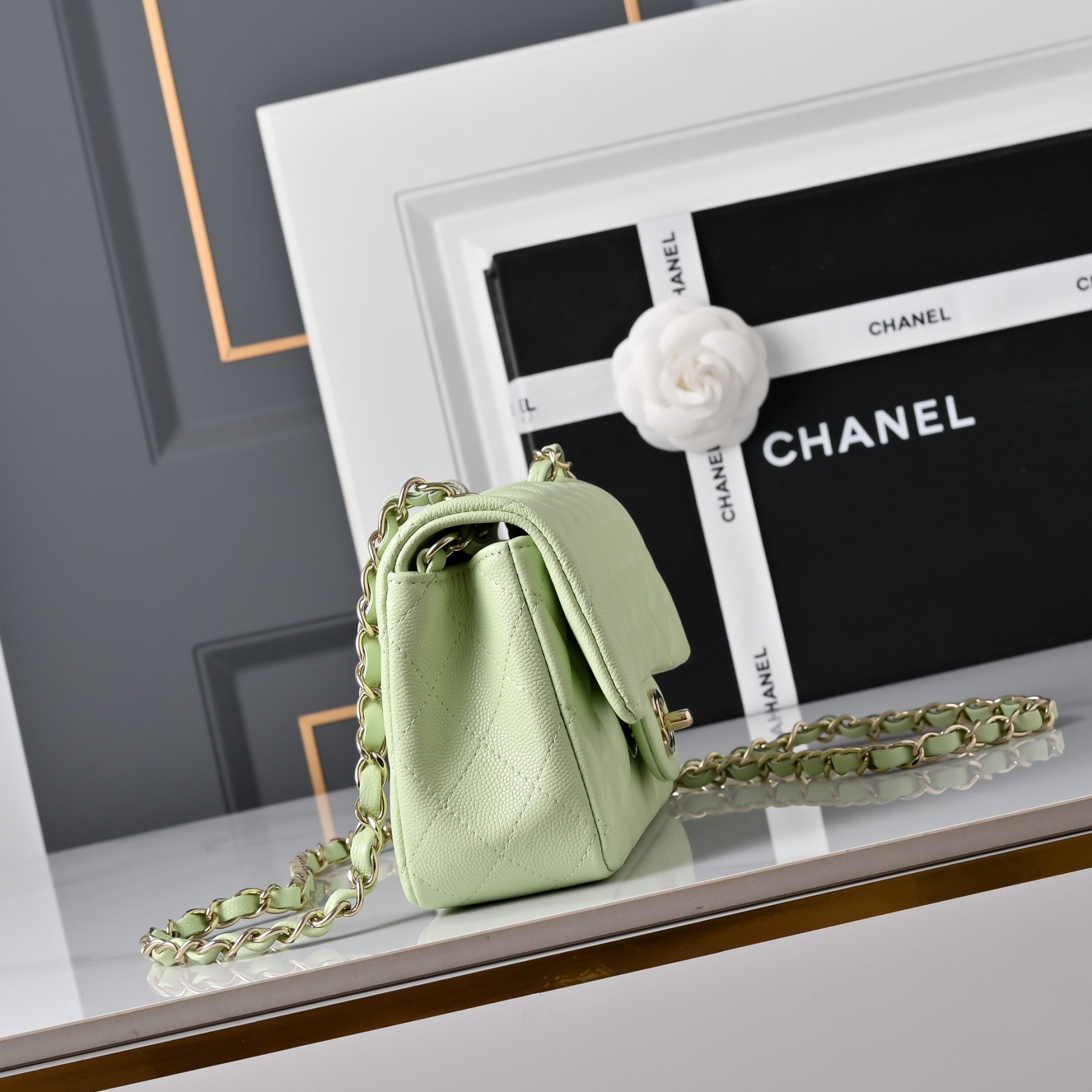 Ch**el Mini Flap Bag Caviar Leather with Light Gold Hardware A69900 20x12x6cm