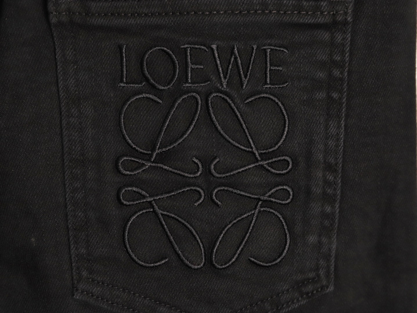 L0ew* Jeans
