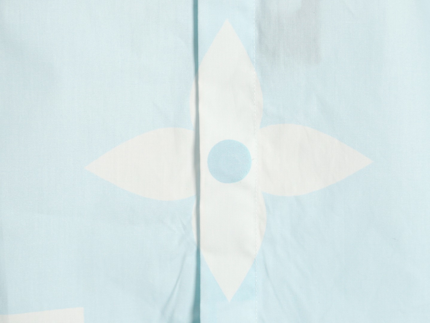 L0vis Vvtt0n LV Shirts